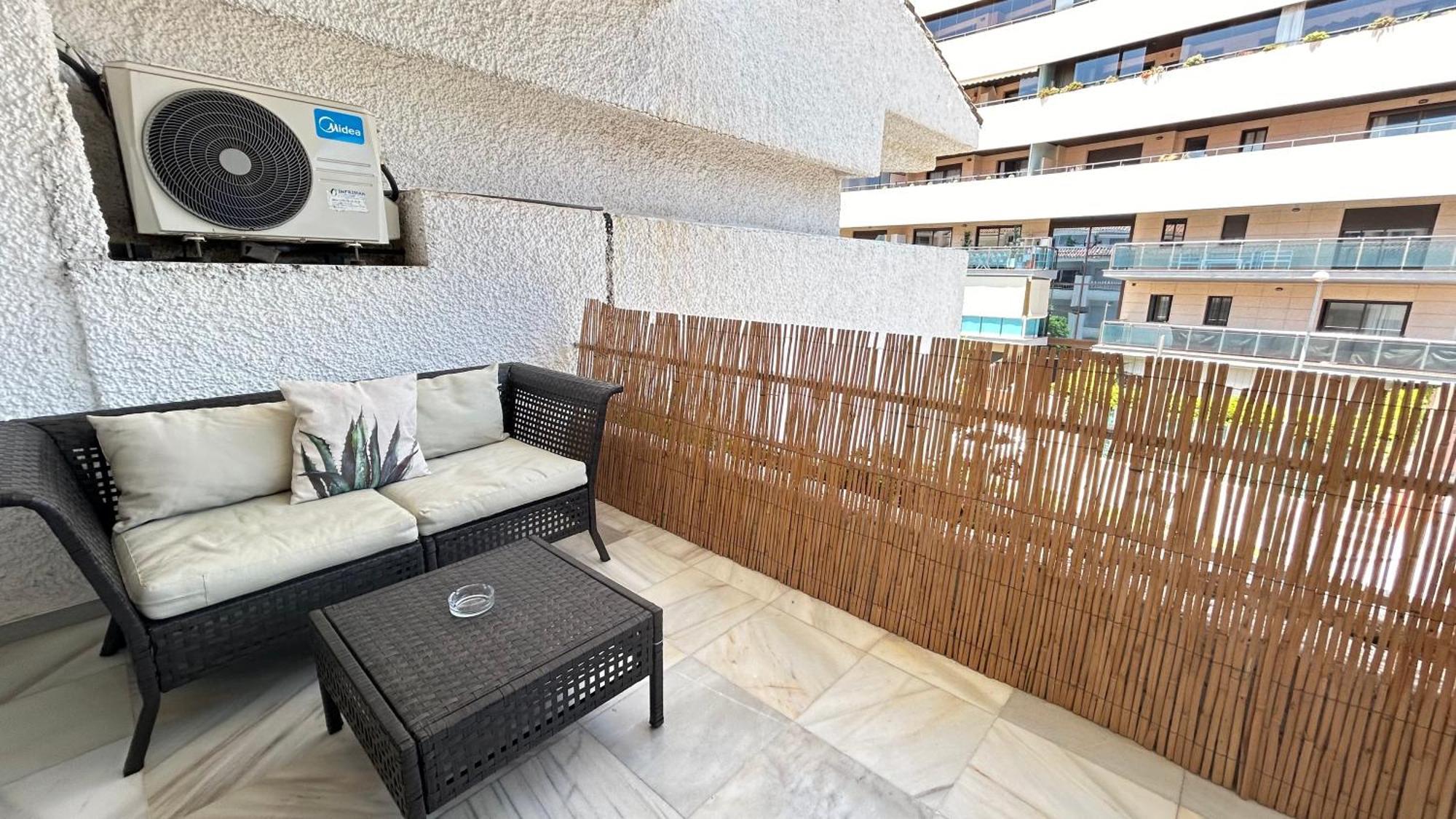 Apartment Center New And Luxurious On The 627