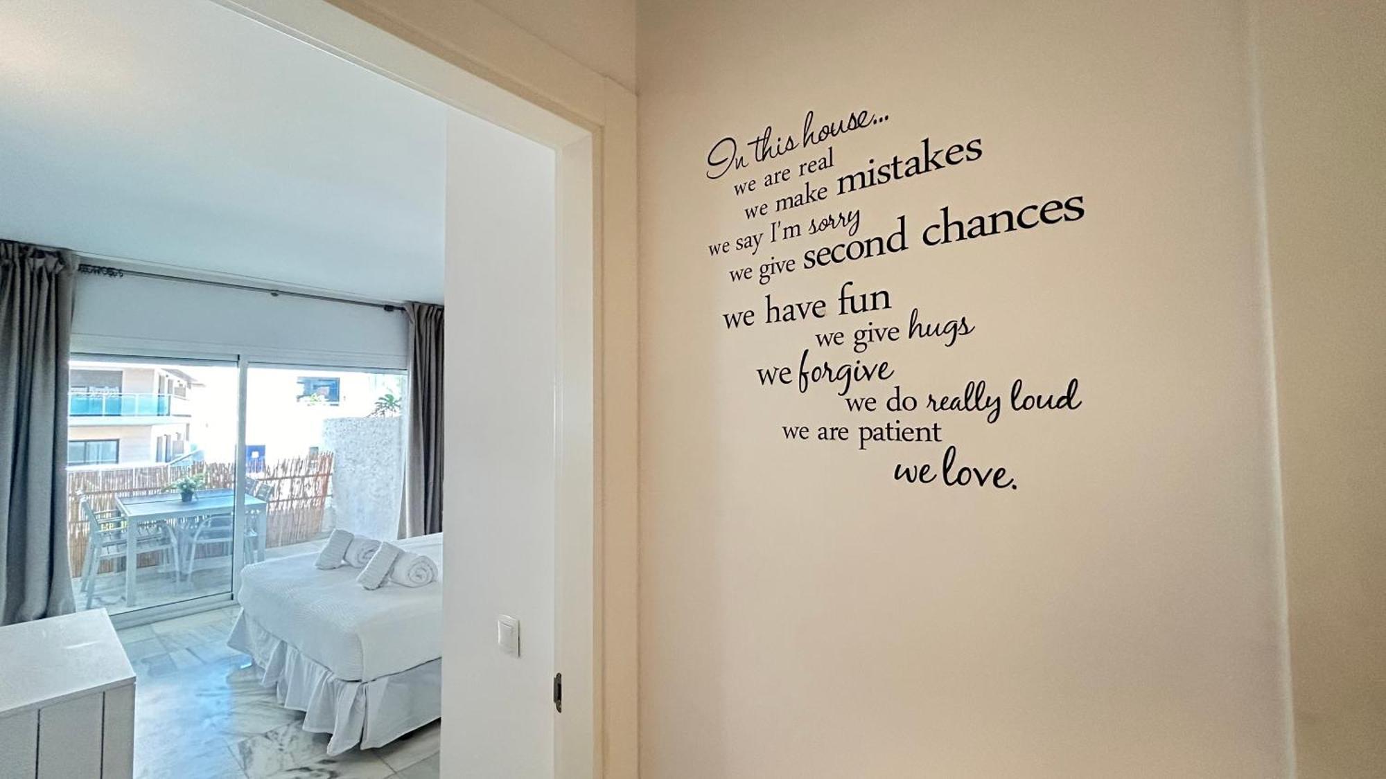 Center New And Luxurious On The 627 Apartment *