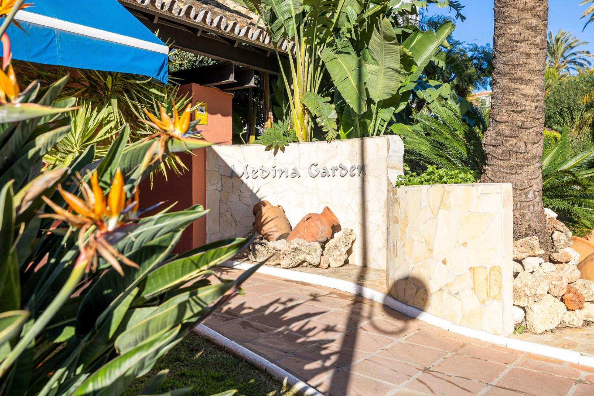 2 Bedroom In Medina Garden - Puerto Banus Marbella