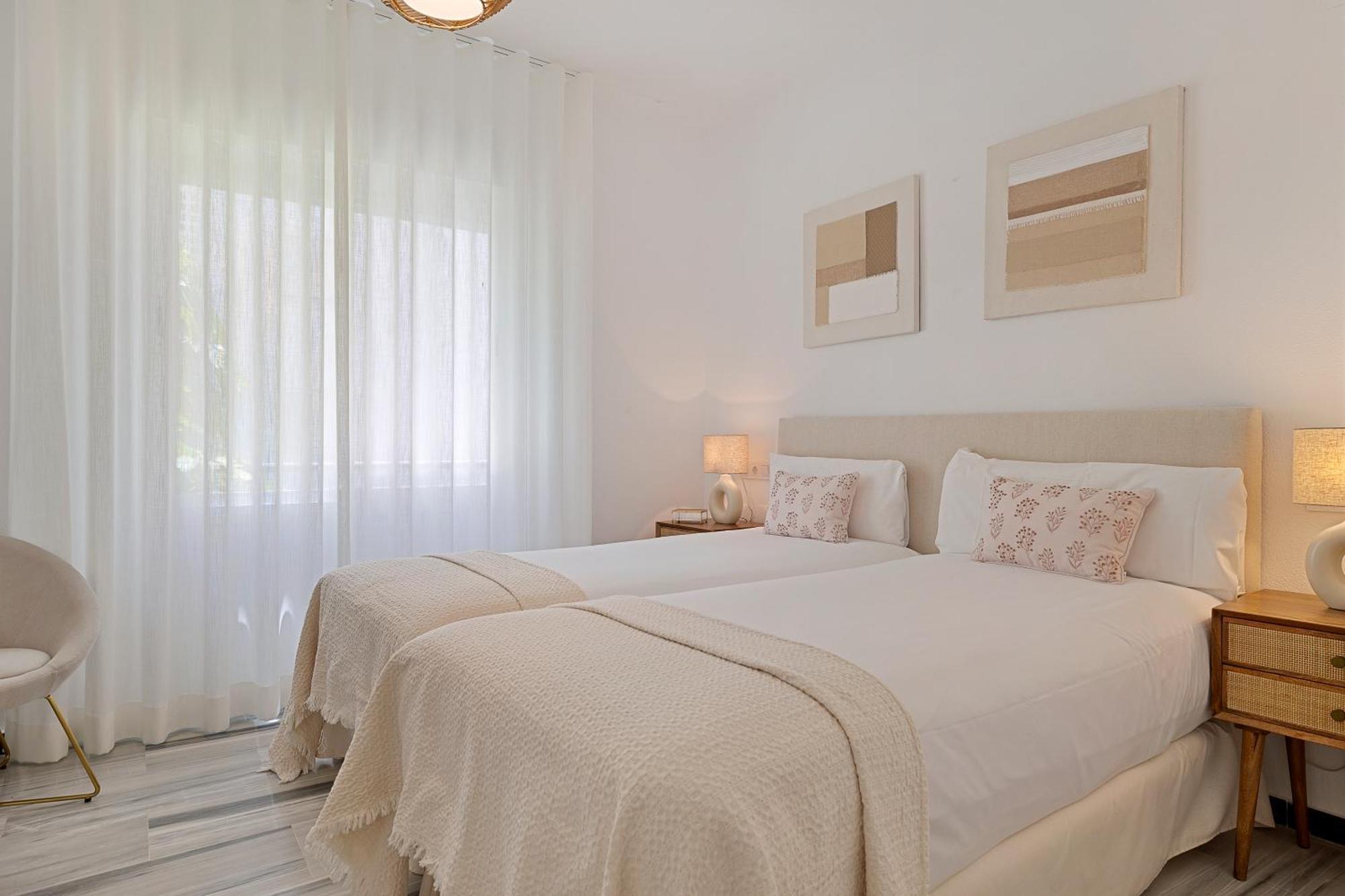 2 Bedroom In Medina Garden - Puerto Banus * Marbella