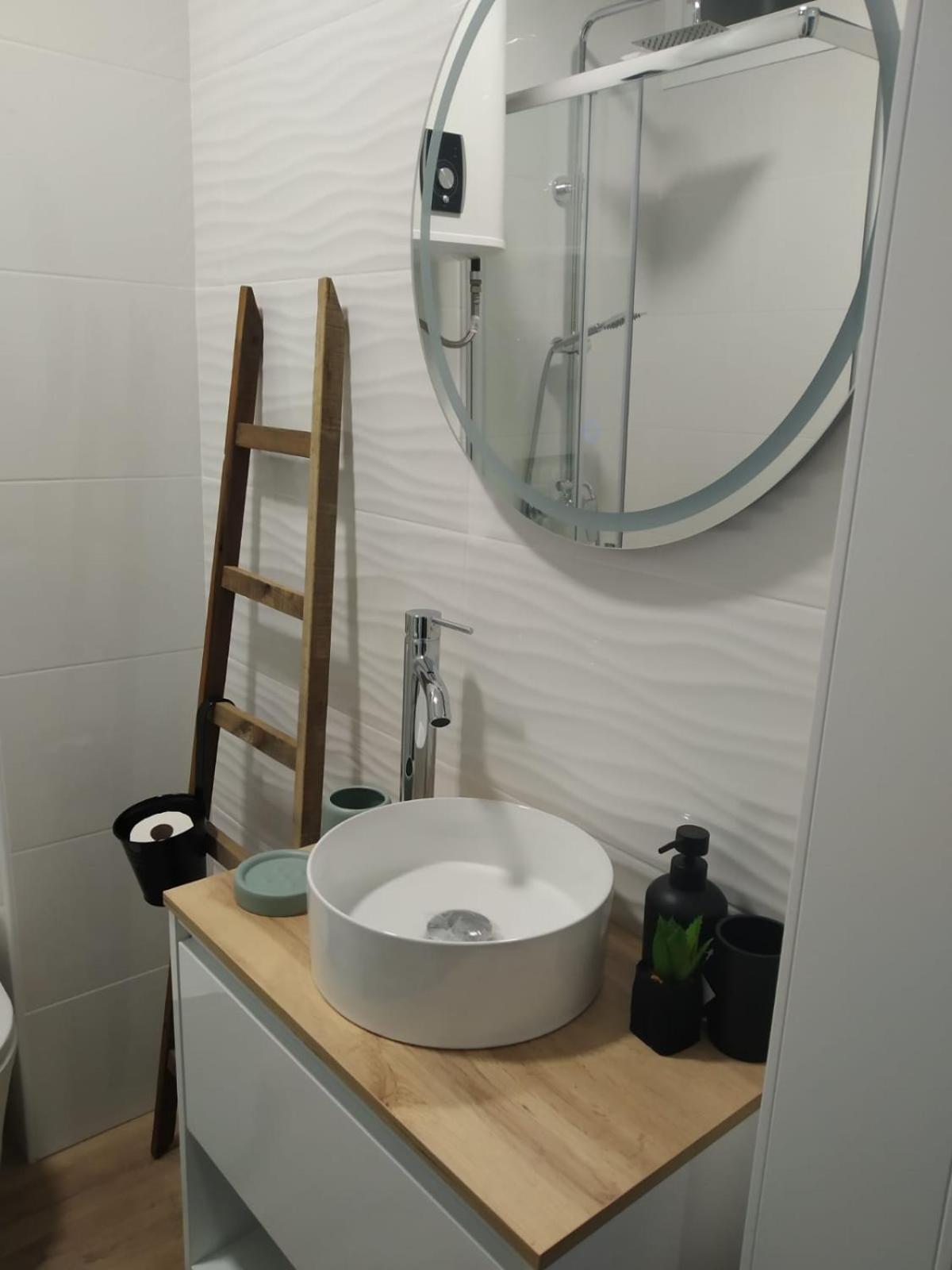 Jaseal Apartment *
