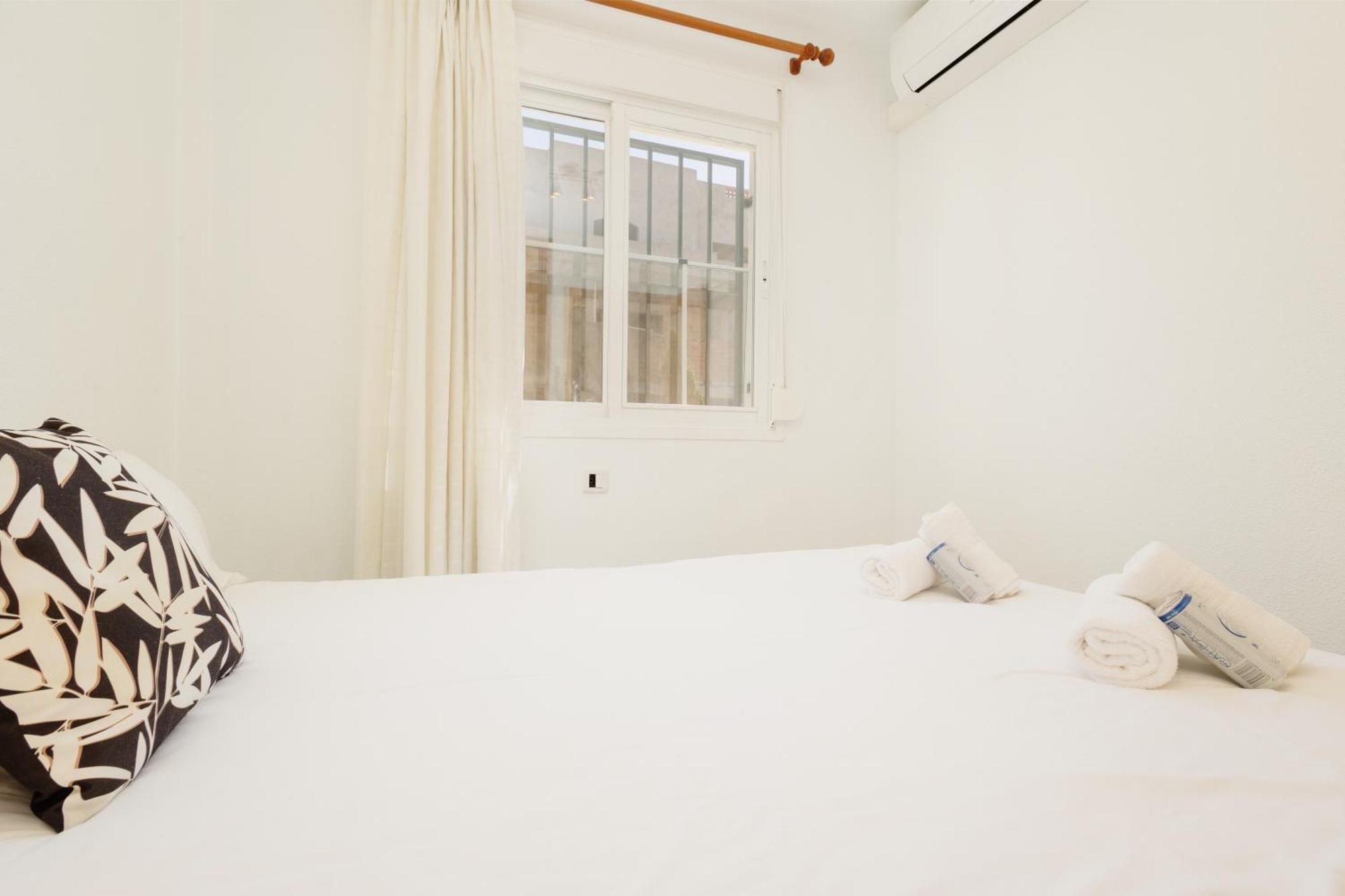 Beautiful Townhouse Walking Distance To The In Costabella, Vakantiehuis *