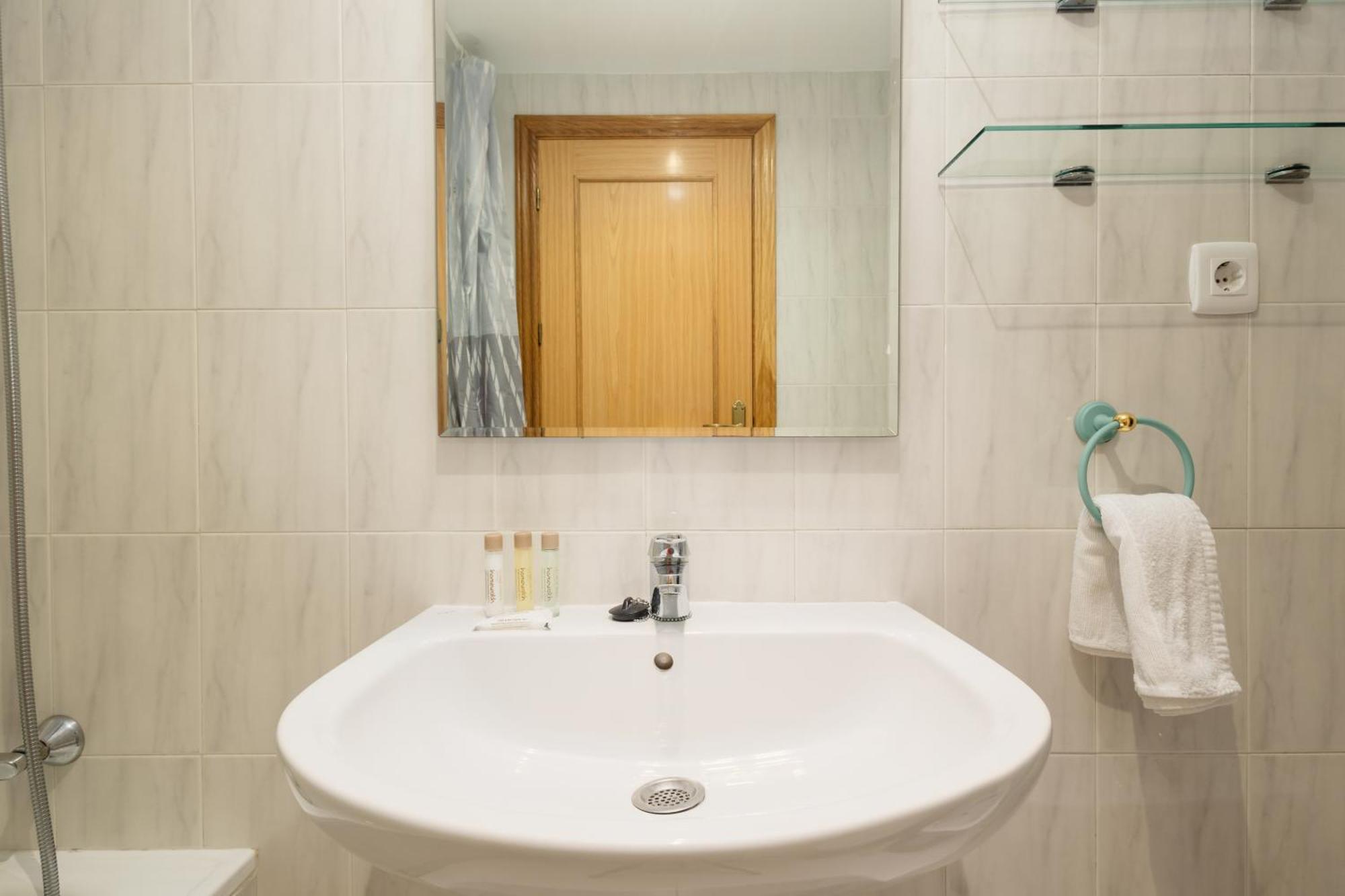 Vakantiehuis Beautiful Townhouse Walking Distance To The In Costabella, *