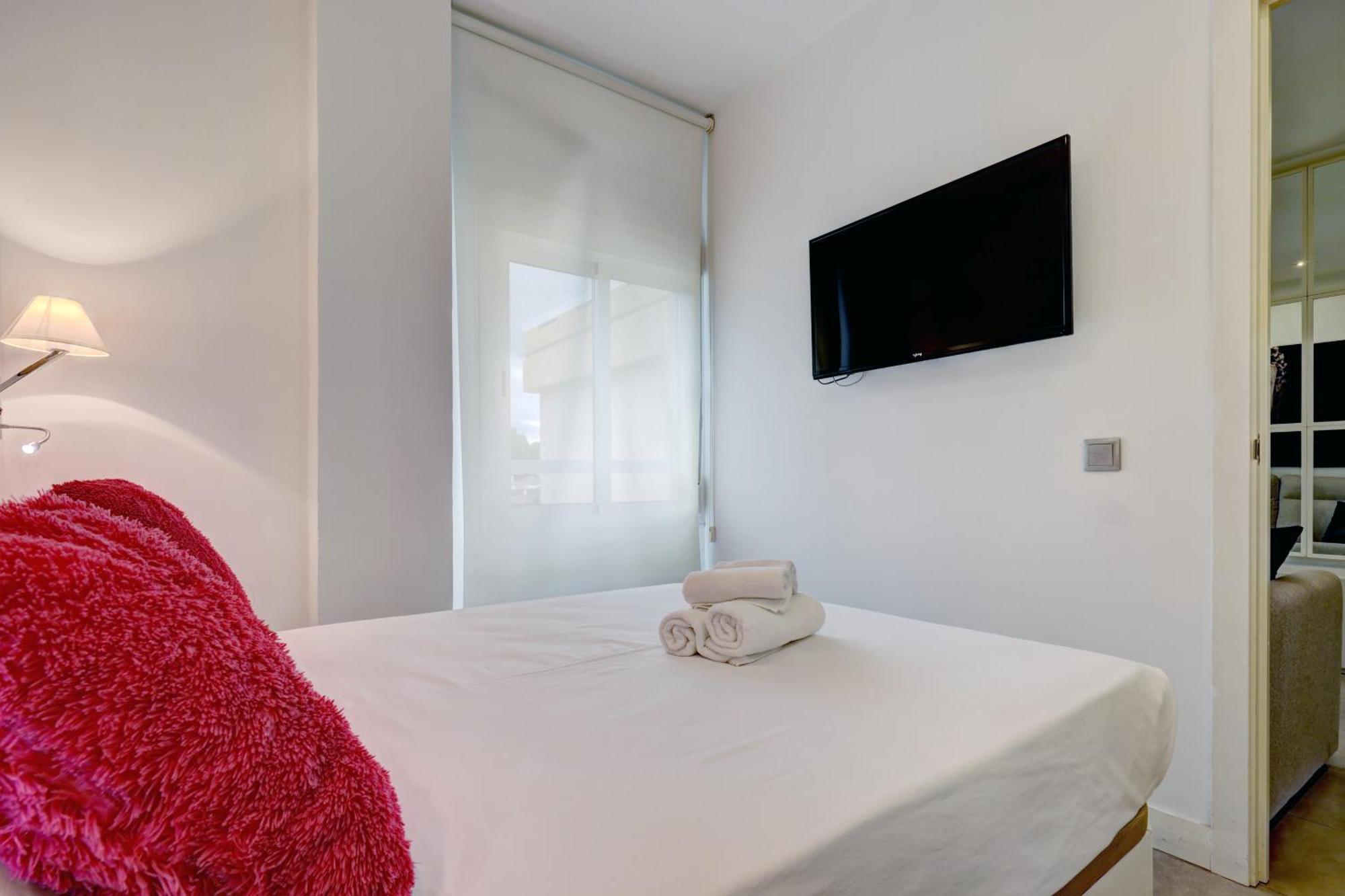 Con Vistas Y Terraza En * Marbella