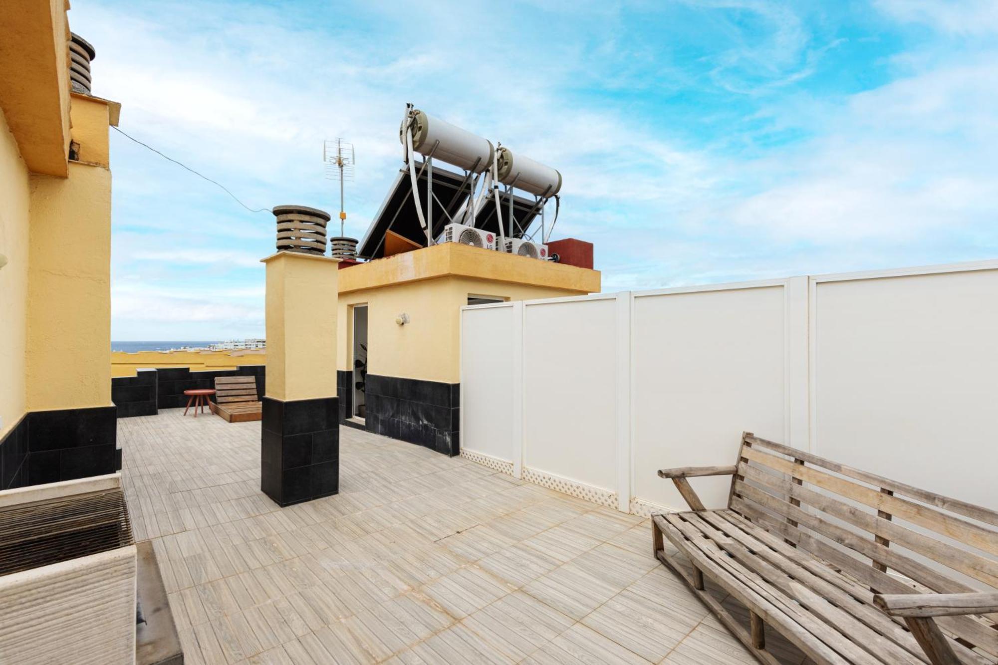 Con Vistas Y Terraza En Apartment Marbella