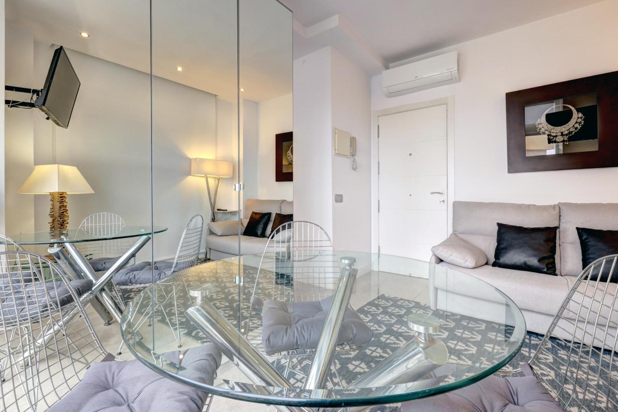 Apartment Con Vistas Y Terraza En *
