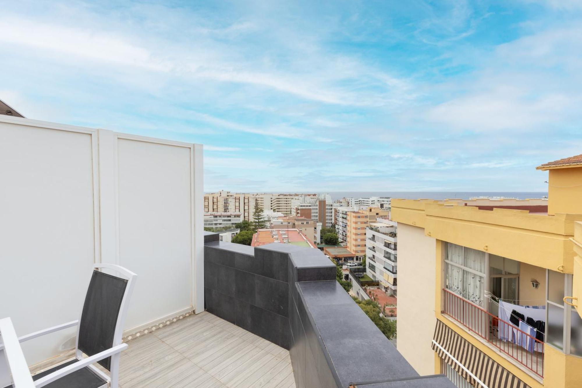 Apartment Con Vistas Y Terraza En *