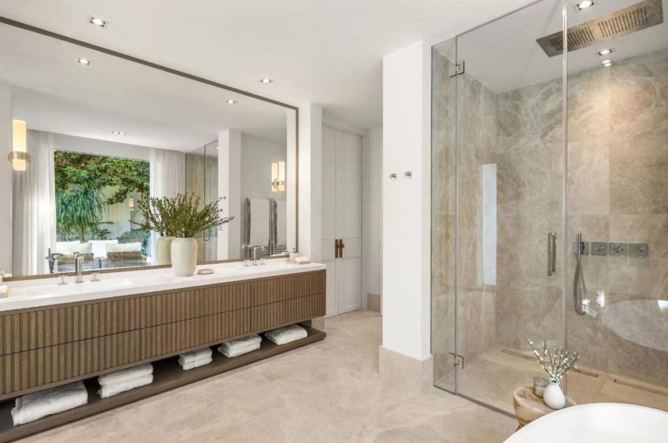 Manila Villa Marbella