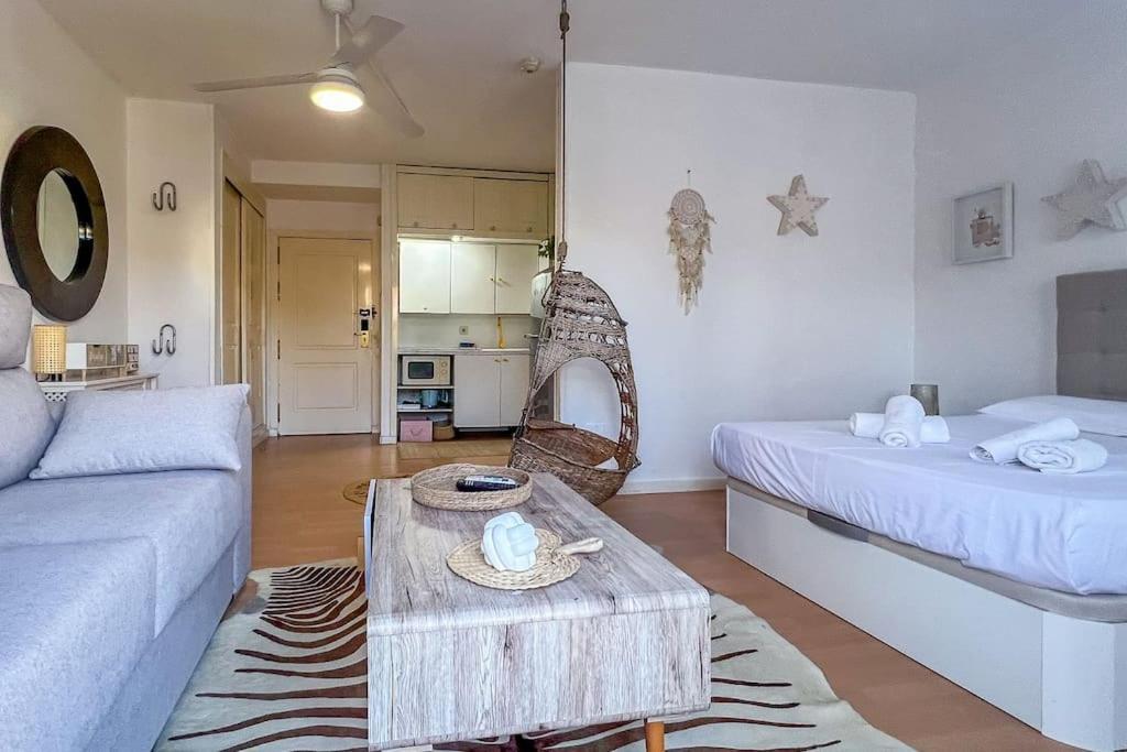 Oleholidays 222 Romana Playa Junto Al Mar Apartment *