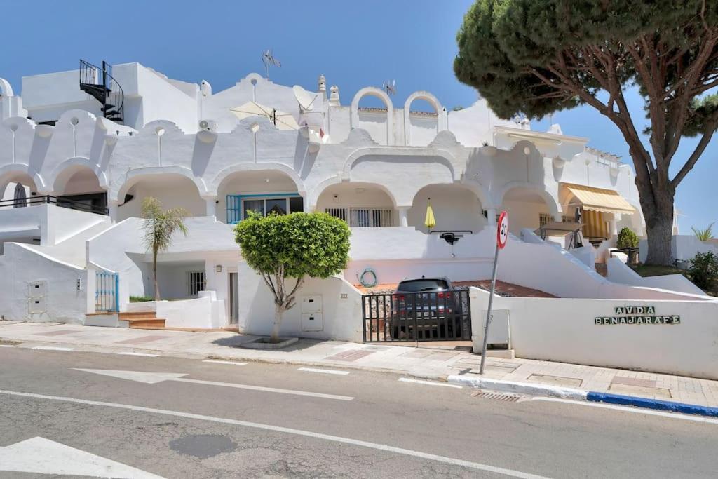 Adosado Con Solarium, Bbq Y Piscina En Las Chapas - Jade 213 Apartamento Marbella