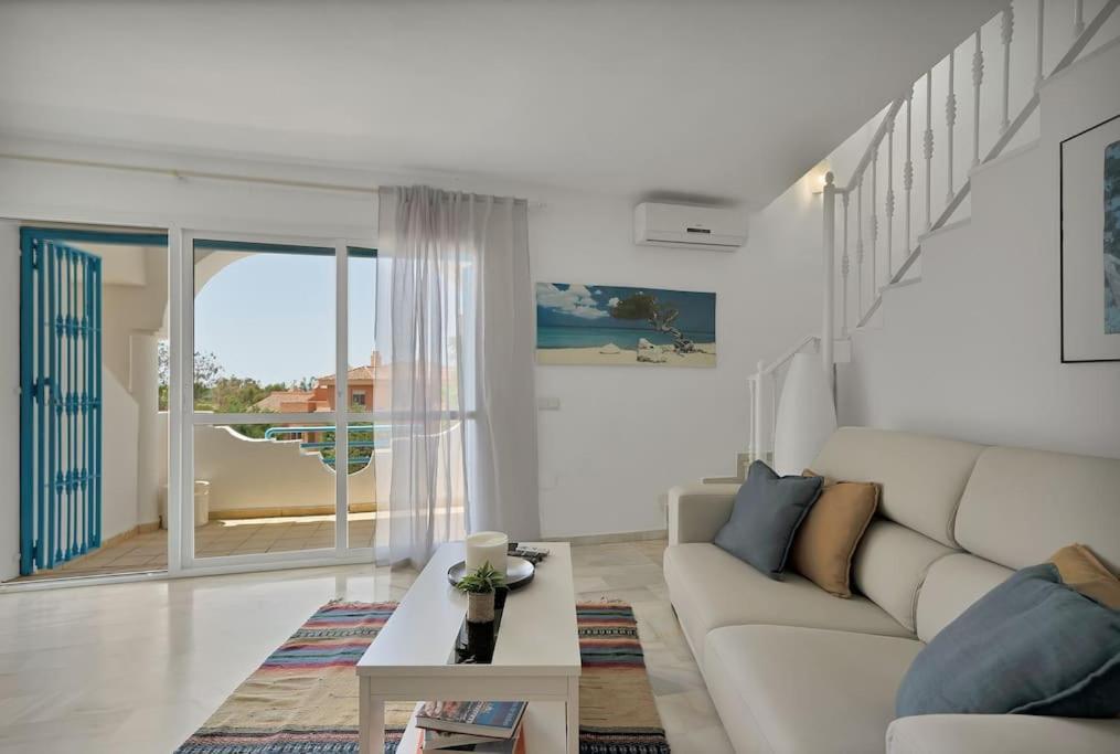 Adosado Con Solarium, Bbq Y Piscina En Las Chapas - Jade 213 Apartment *