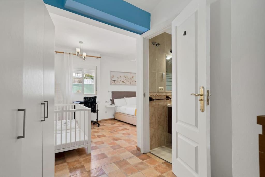 Apartment Adosado Con Solarium, Bbq Y Piscina En Las Chapas - Jade 213 Marbella