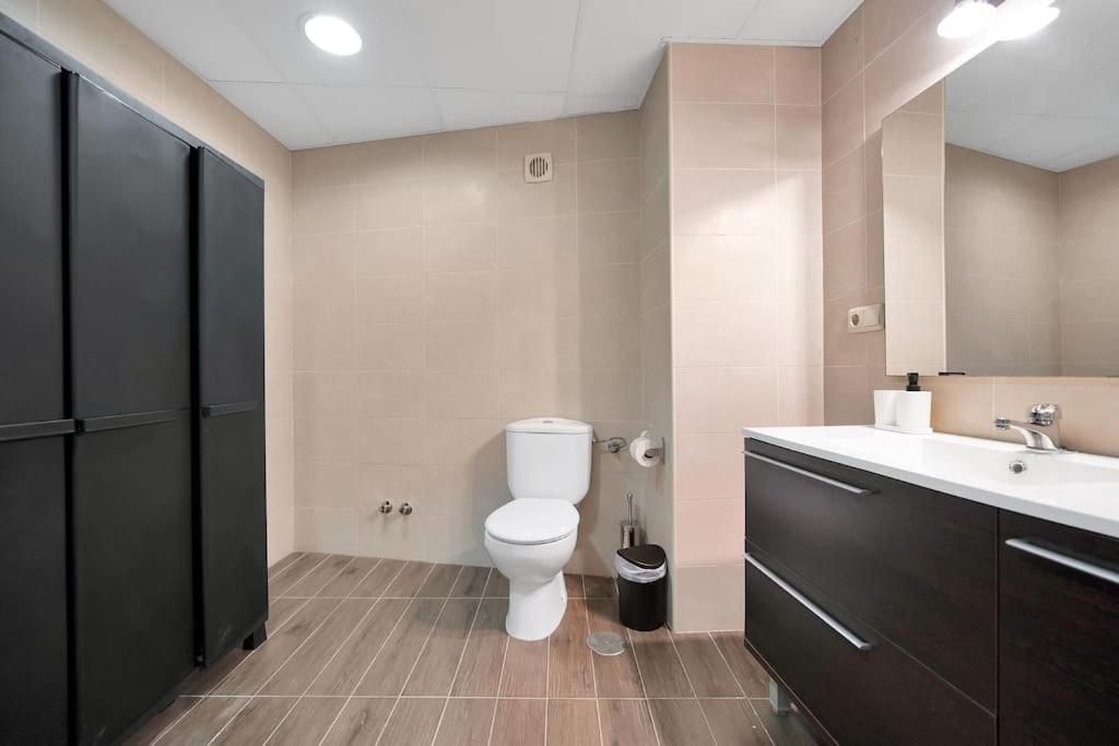 Adosado Con Solarium, Bbq Y Piscina En Las Chapas - Jade 213 Marbella