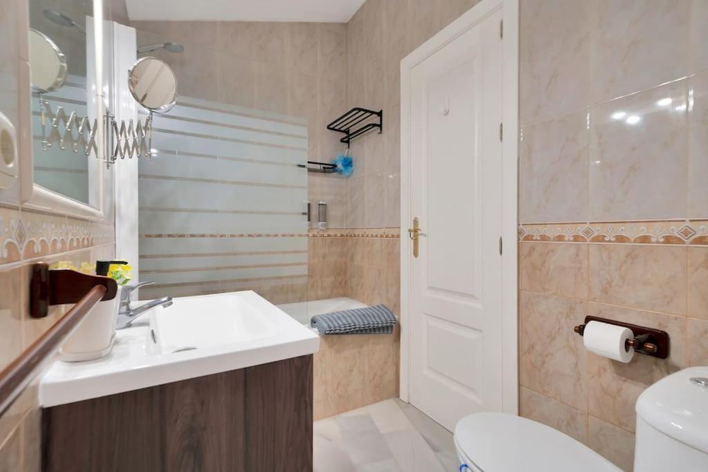 Adosado Con Solarium, Bbq Y Piscina En Las Chapas - Jade 213 Apartment Marbella