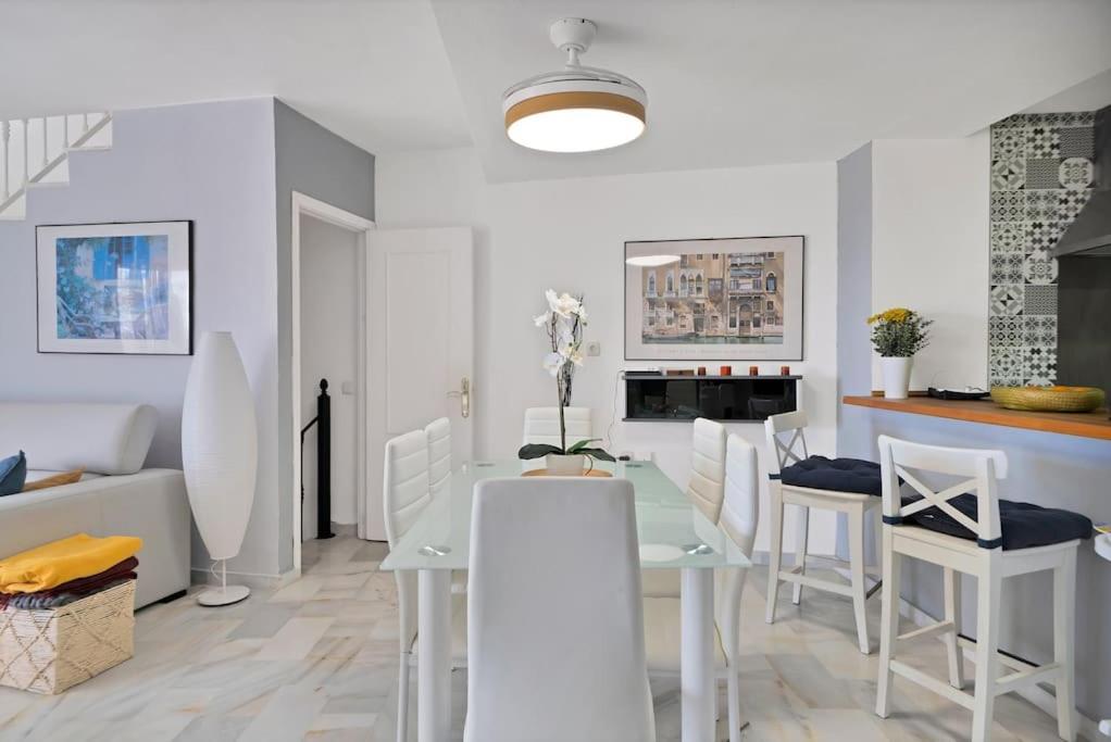 Adosado Con Solarium, Bbq Y Piscina En Las Chapas - Jade 213 Apartment *