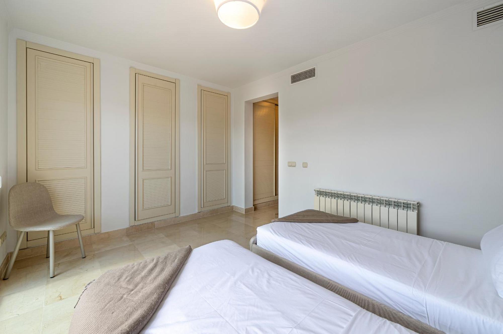 Nueva Andalucia Penthouse
