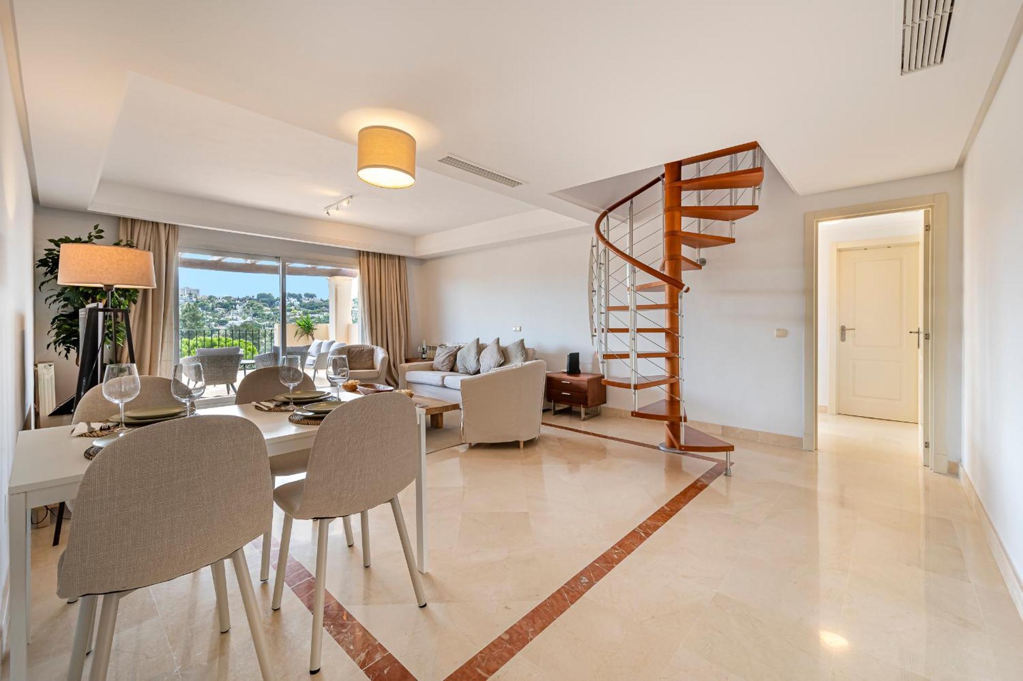 Nueva Andalucia Penthouse