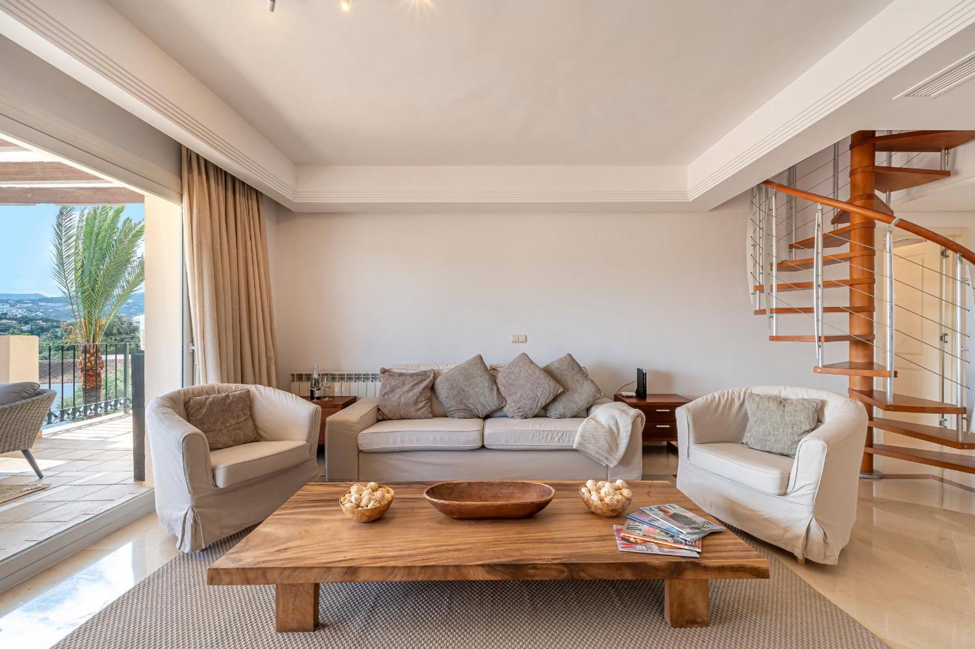 Nueva Andalucia Penthouse