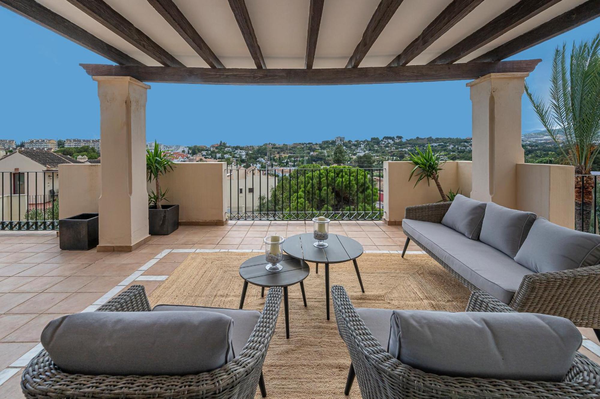 Nueva Andalucia Penthouse Apartamento