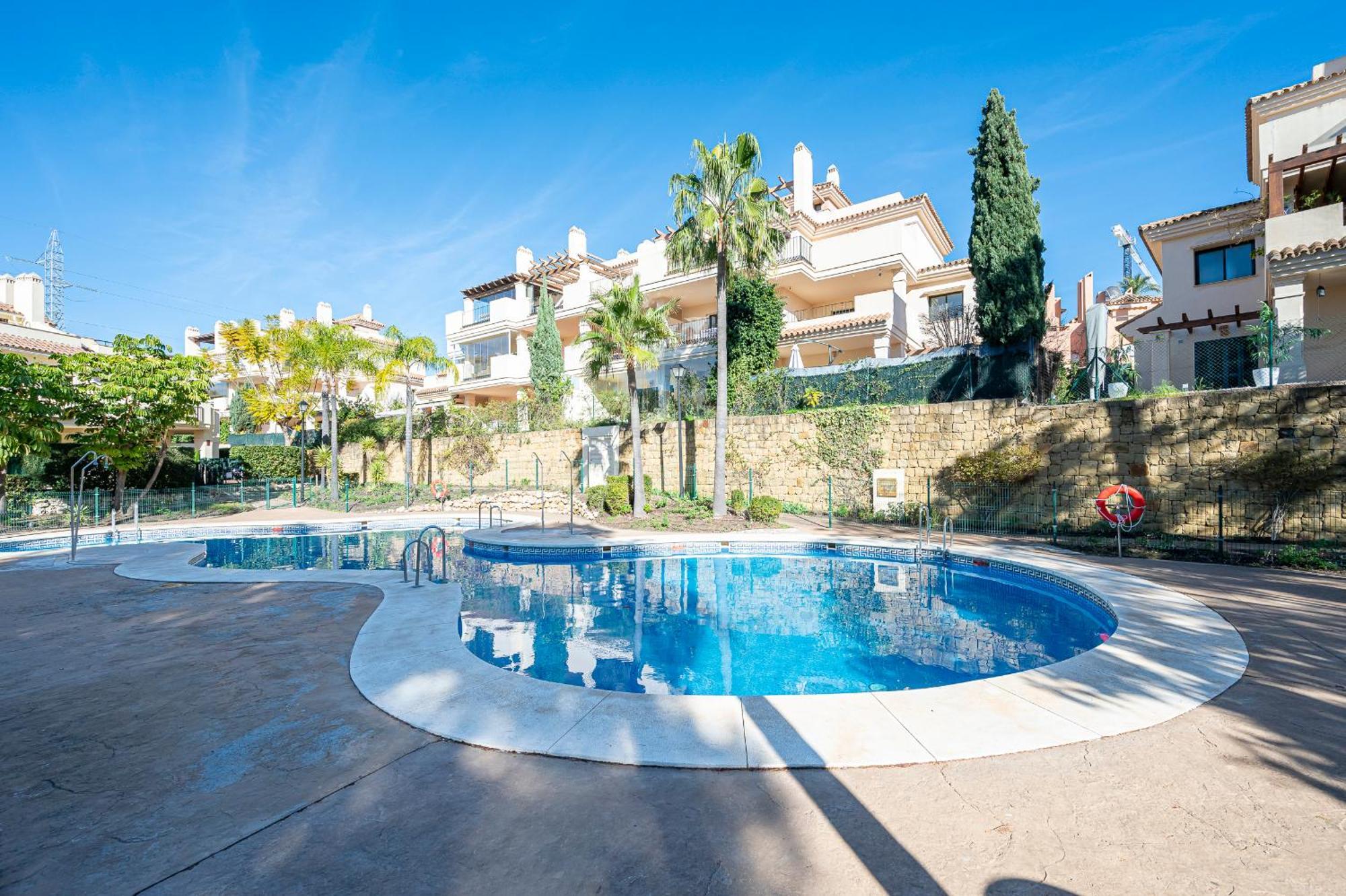 Nueva Andalucia Penthouse *