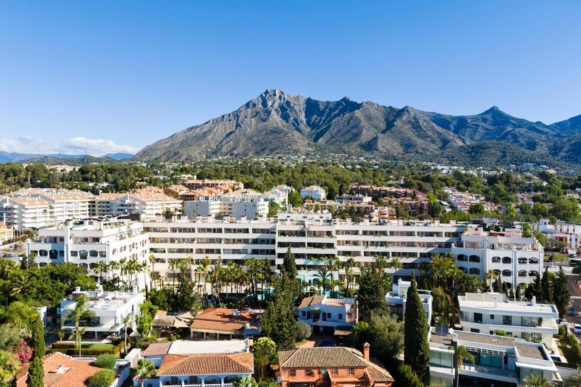 Apartamento Stunning Renovated 2-bedroom In Golden Mile Marbella