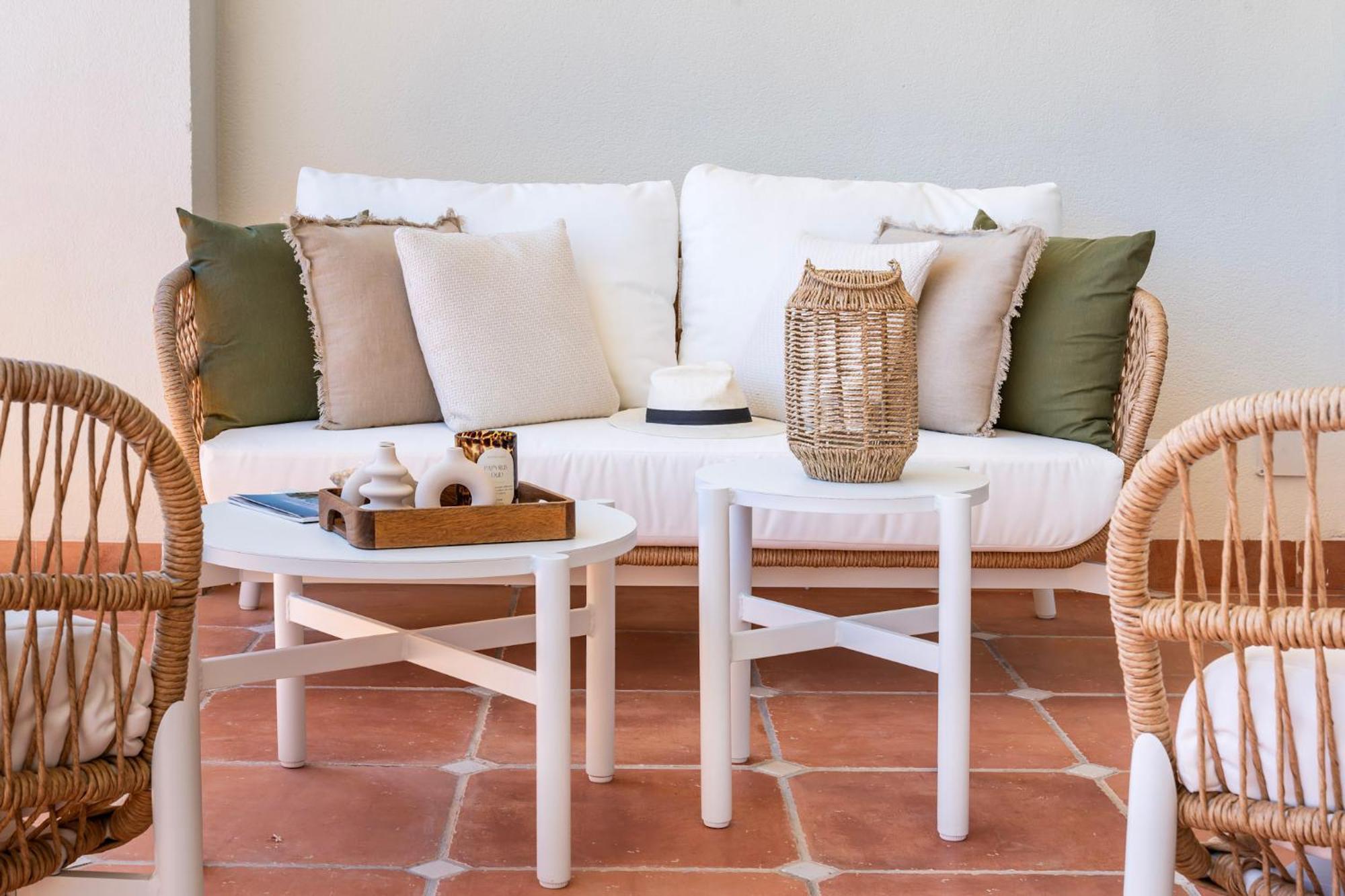 Stunning Renovated 2-bedroom In Golden Mile Apartamento *