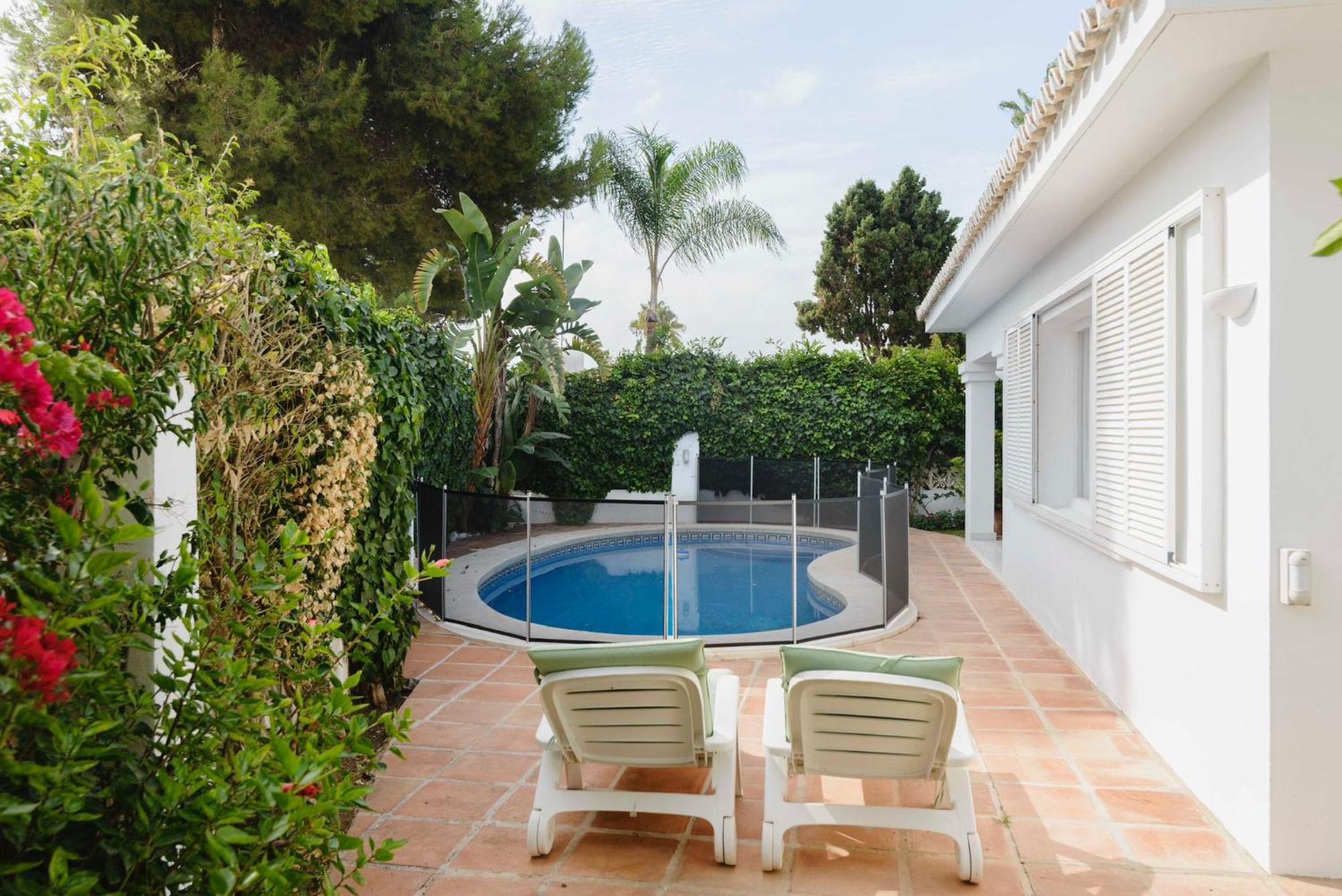 Duque Los Monteros Villa *