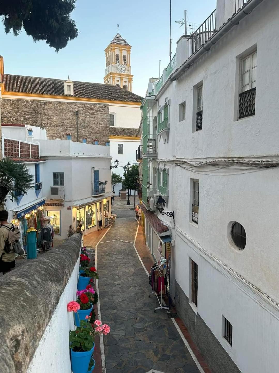Cozy 2-bed 2-bathroom In Town Centre Apartment Marbella