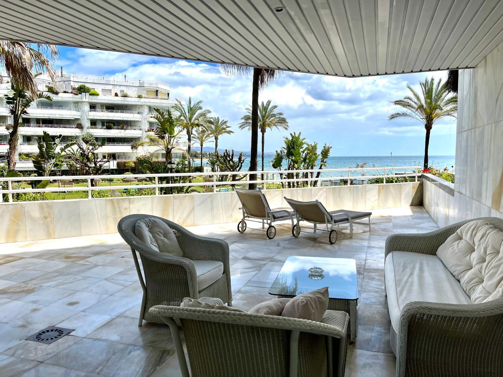 Inmejorables Vistas Al Mar , En * Marbella