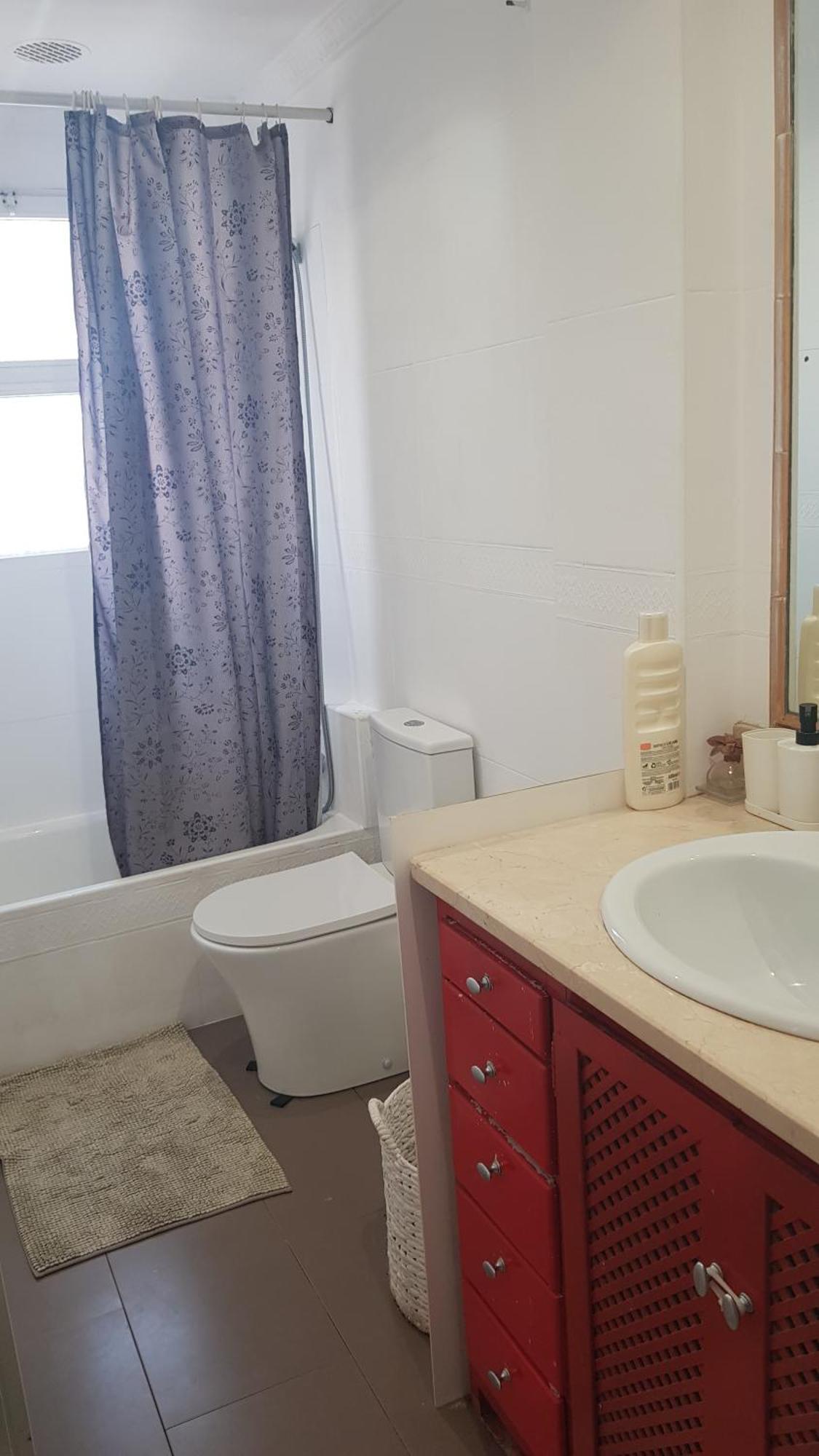 Little Peaceful Retreat With Bath, Heating, Terrace, Free Wifi Fridge Easy Parking Marbella