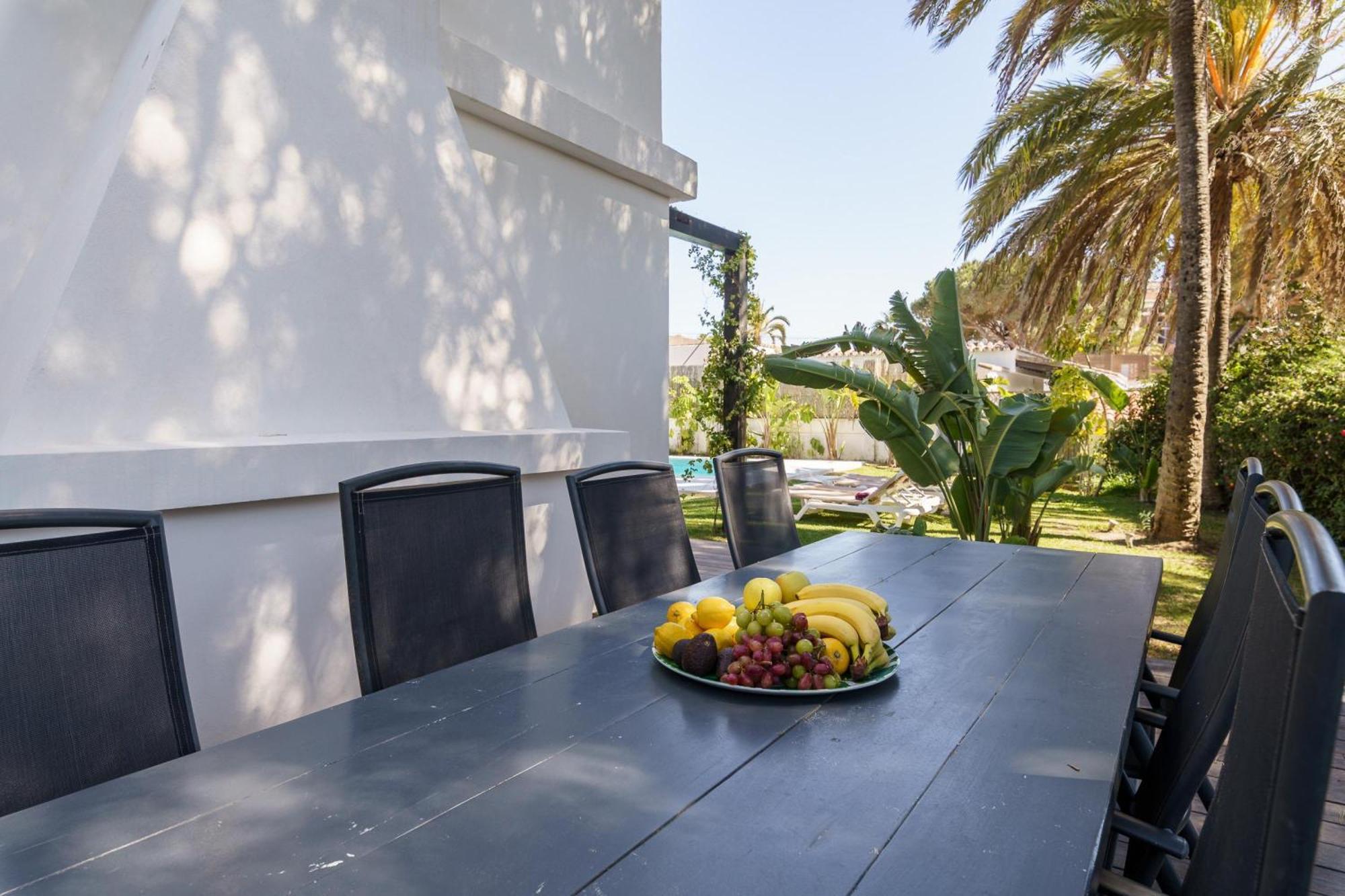 Villa Golden Luxury Pool Retreat & *