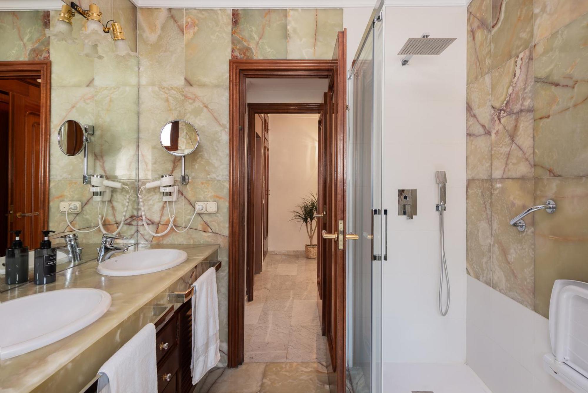 Encantadora Casa En El Casco Antiguo De Ferienhaus Marbella