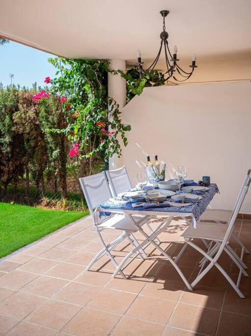 Beautiful 2br With Terrace, Garden & Pool Apartment Marbella
