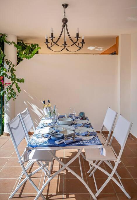Beautiful 2br With Terrace, Garden & Pool