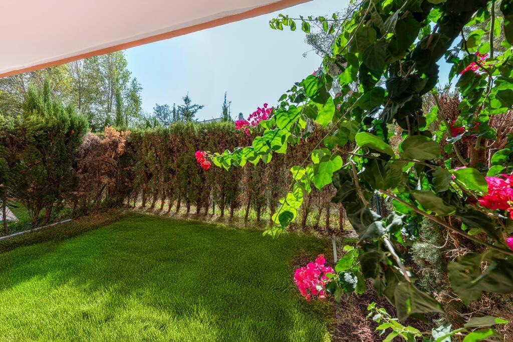 Beautiful 2br With Terrace, Garden & Pool Marbella