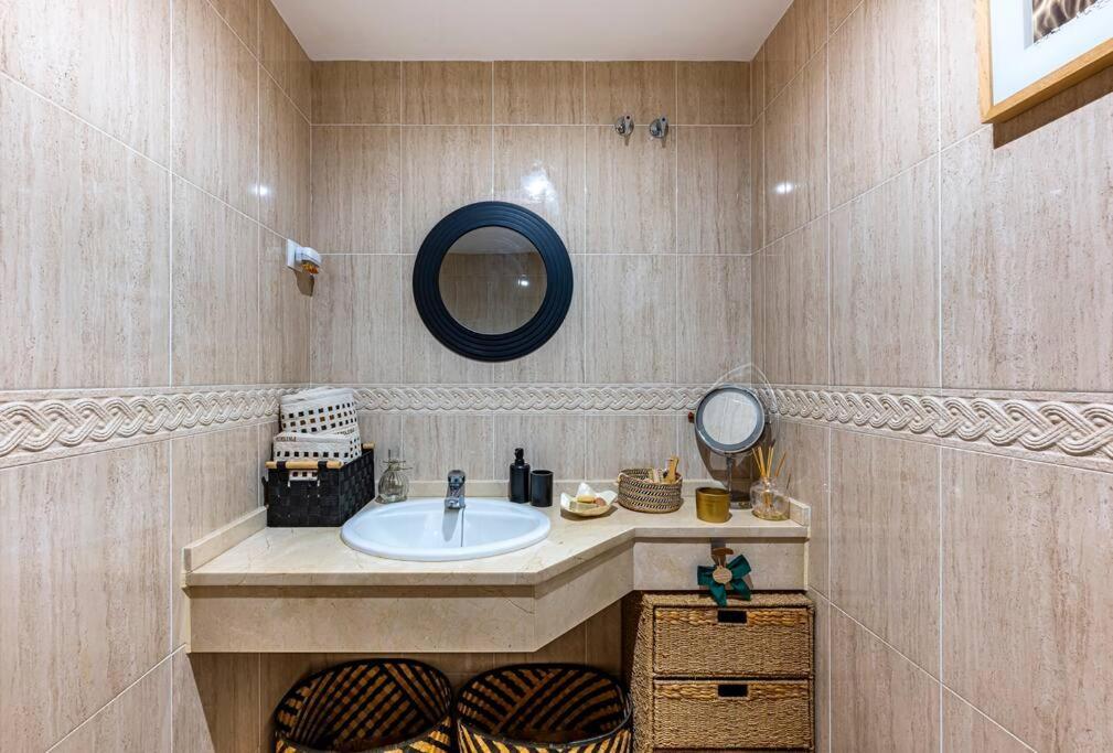 Beautiful 2br With Terrace, Garden & Pool Apartment
