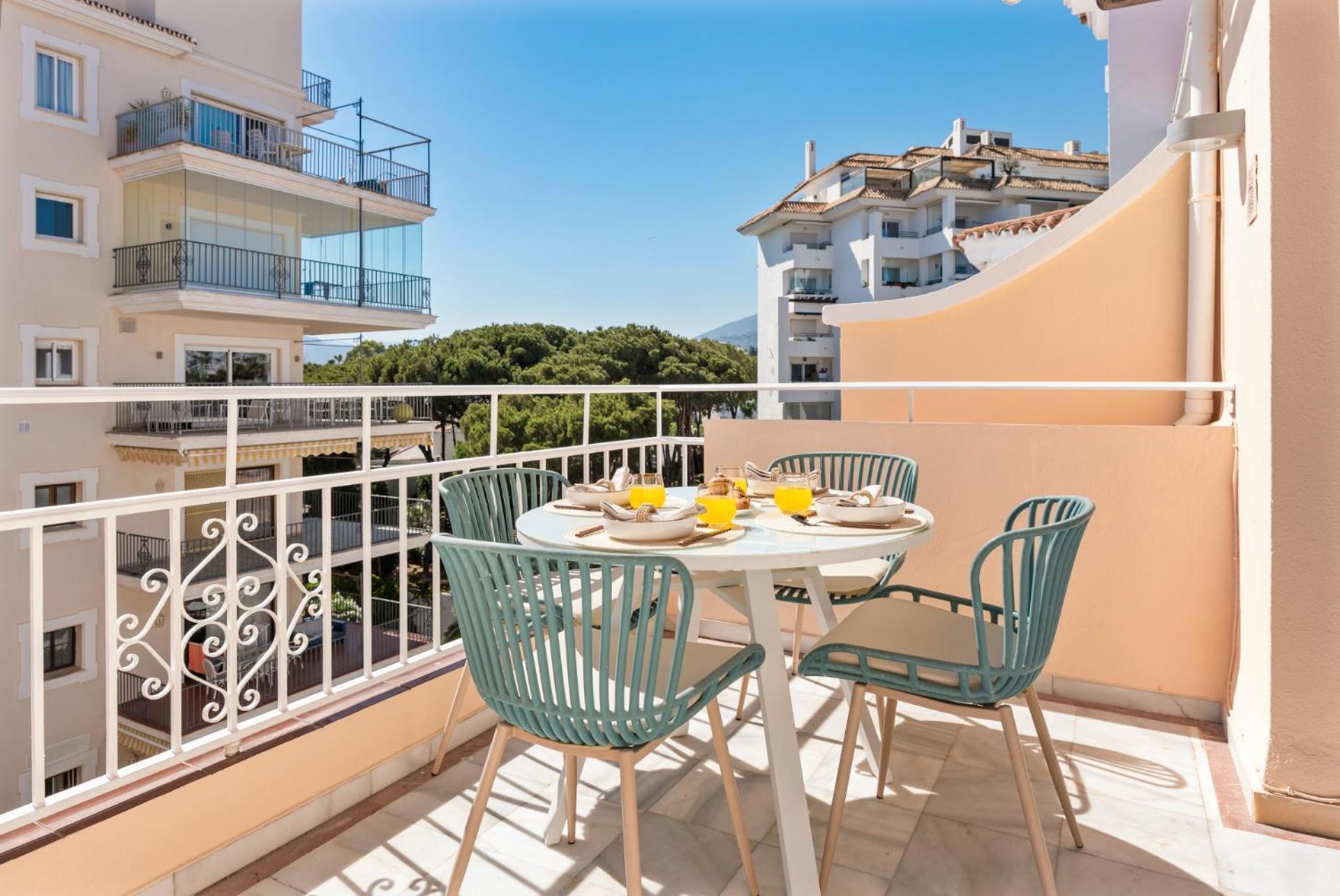 Atico En Puerto Banus Frente Al Mar Apartment