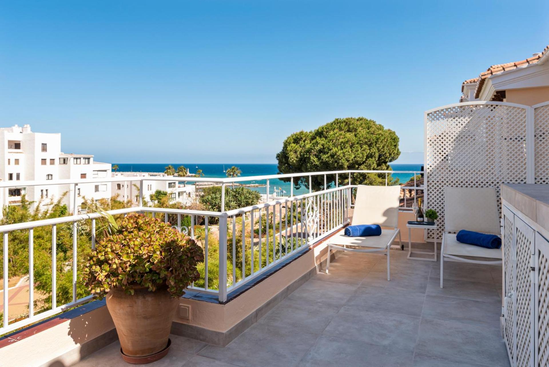 Apartment Atico En Puerto Banus Frente Al Mar