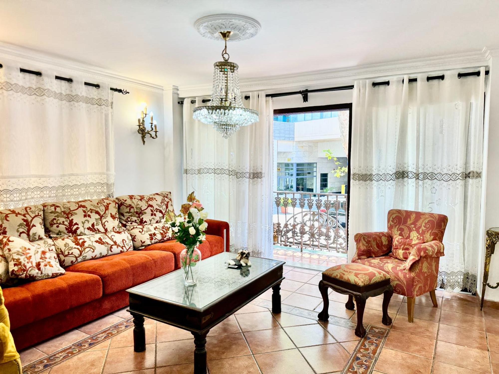 Three Gems Center - Eaw Homes Marbella