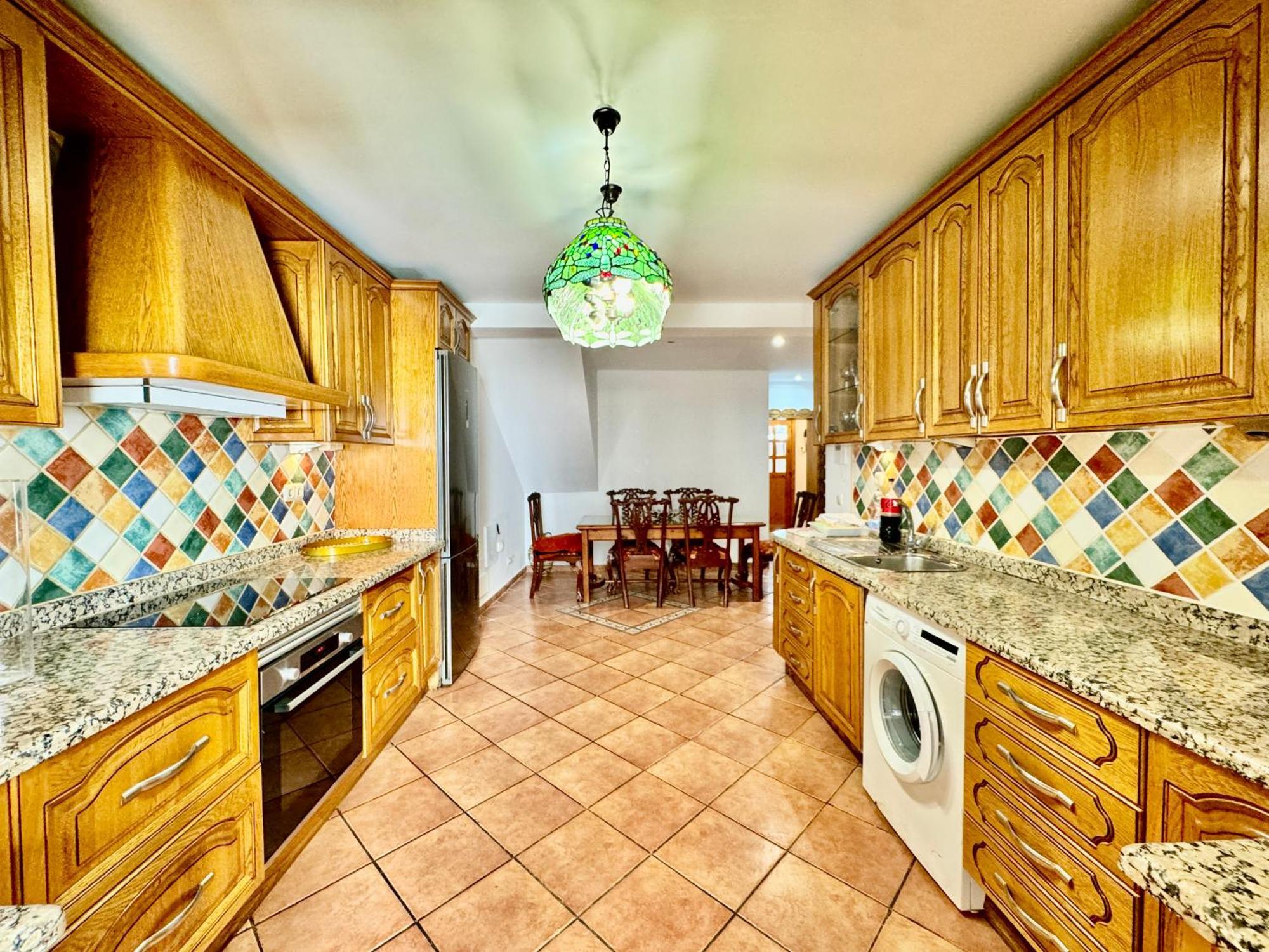 Three Gems Center - Eaw Homes Appartement