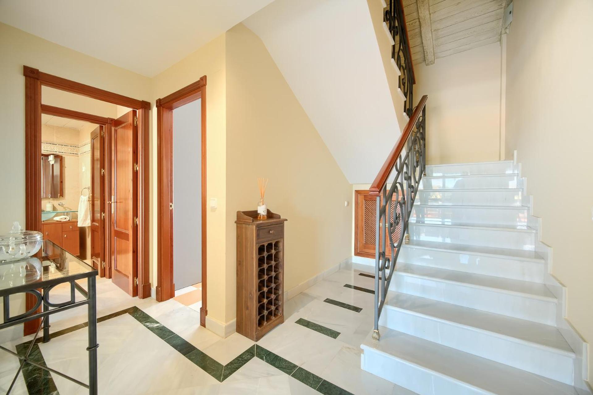 Cozy 3 Bed Duplex With Shared Swimming Pool In Nueva Andalucia Apartment *