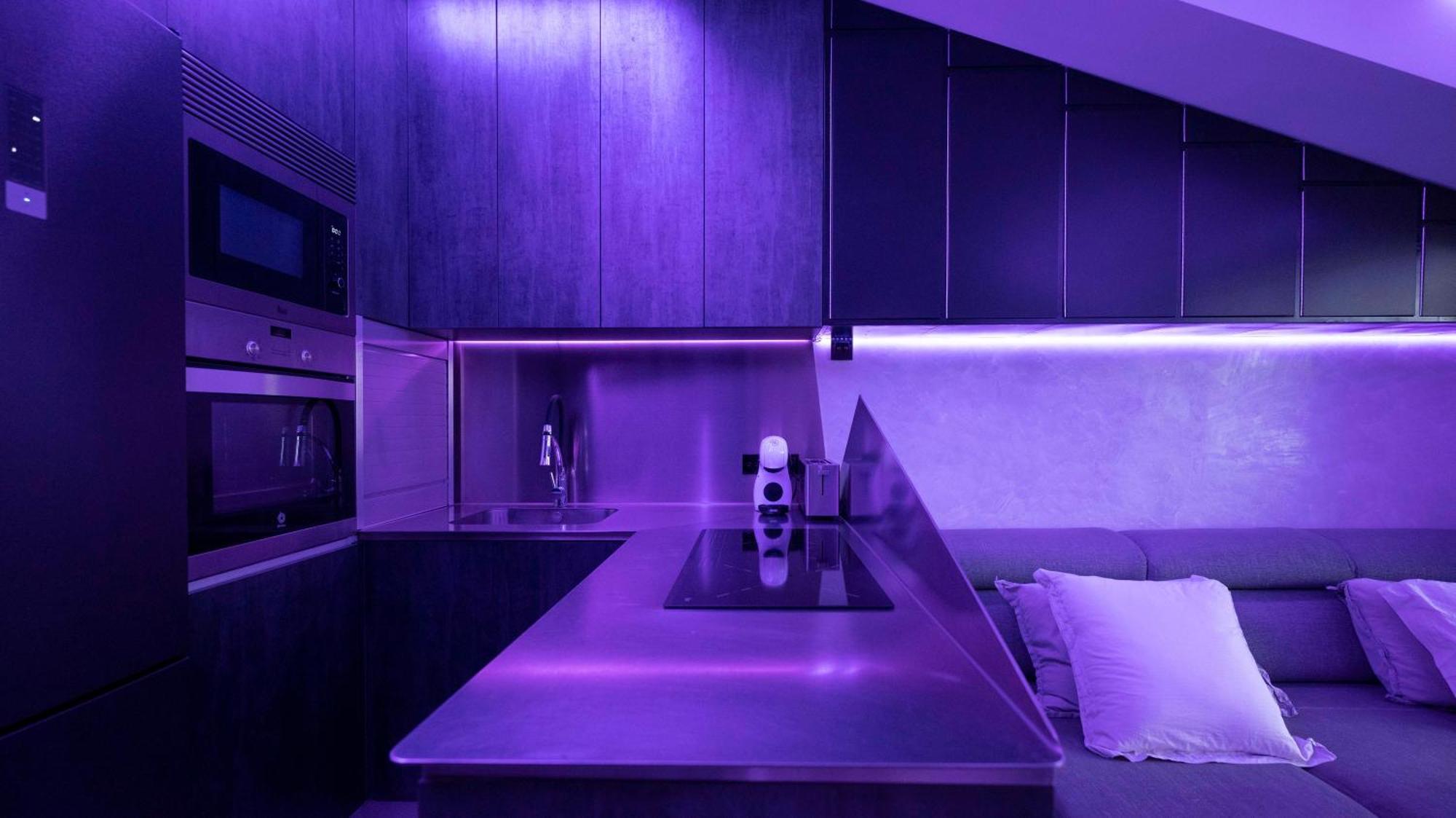 Iron House - Penthouse With Bathtub In Golden Mile & Roman Bridge *