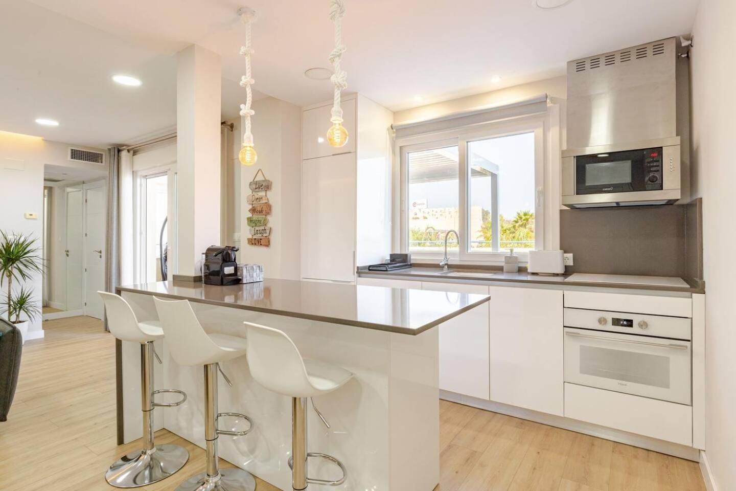Apartamento En Banana Junto Al Mar - *