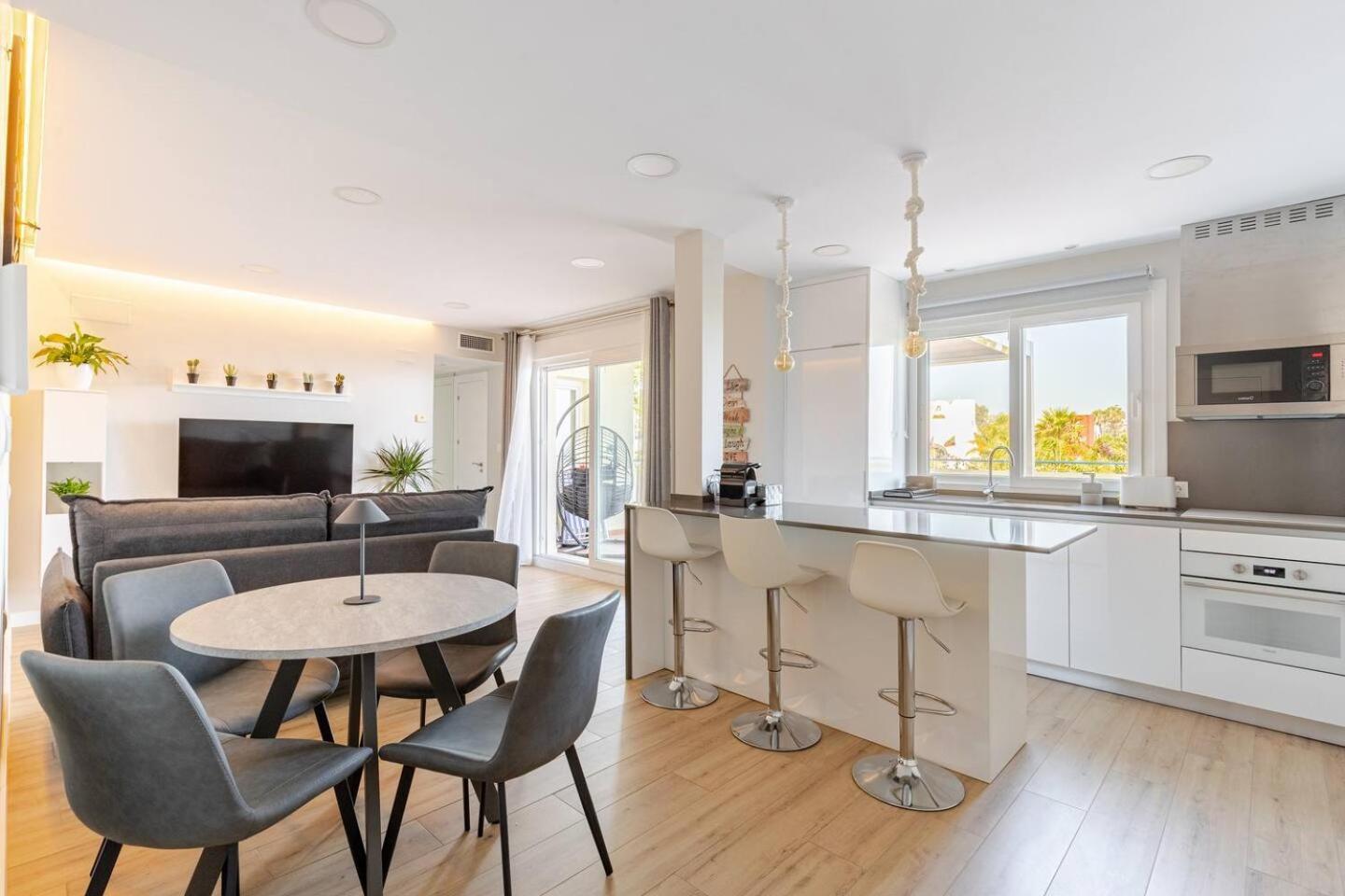 Apartamento En Banana Junto Al Mar - *