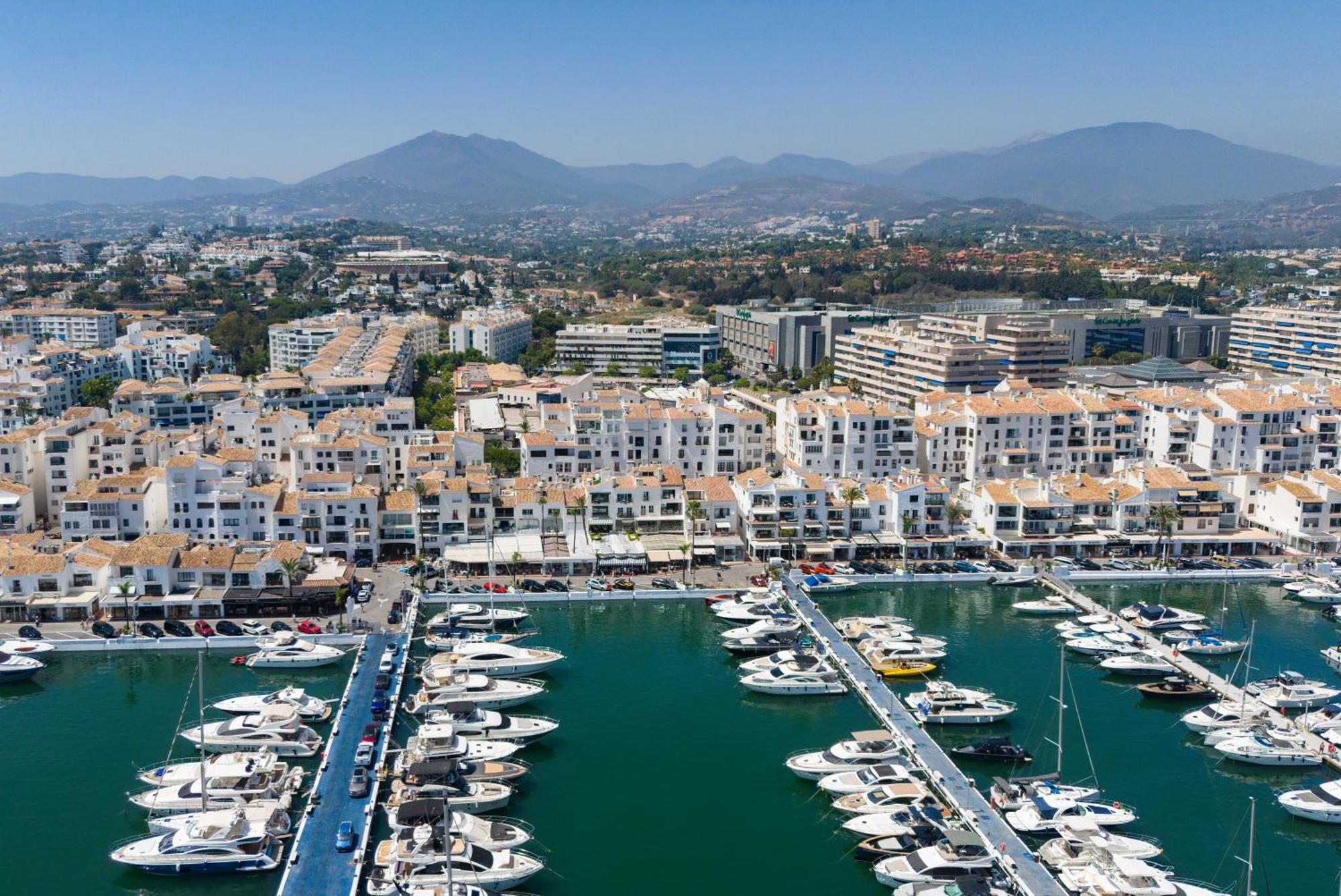 241 Puerto Banus Front Line Marbella