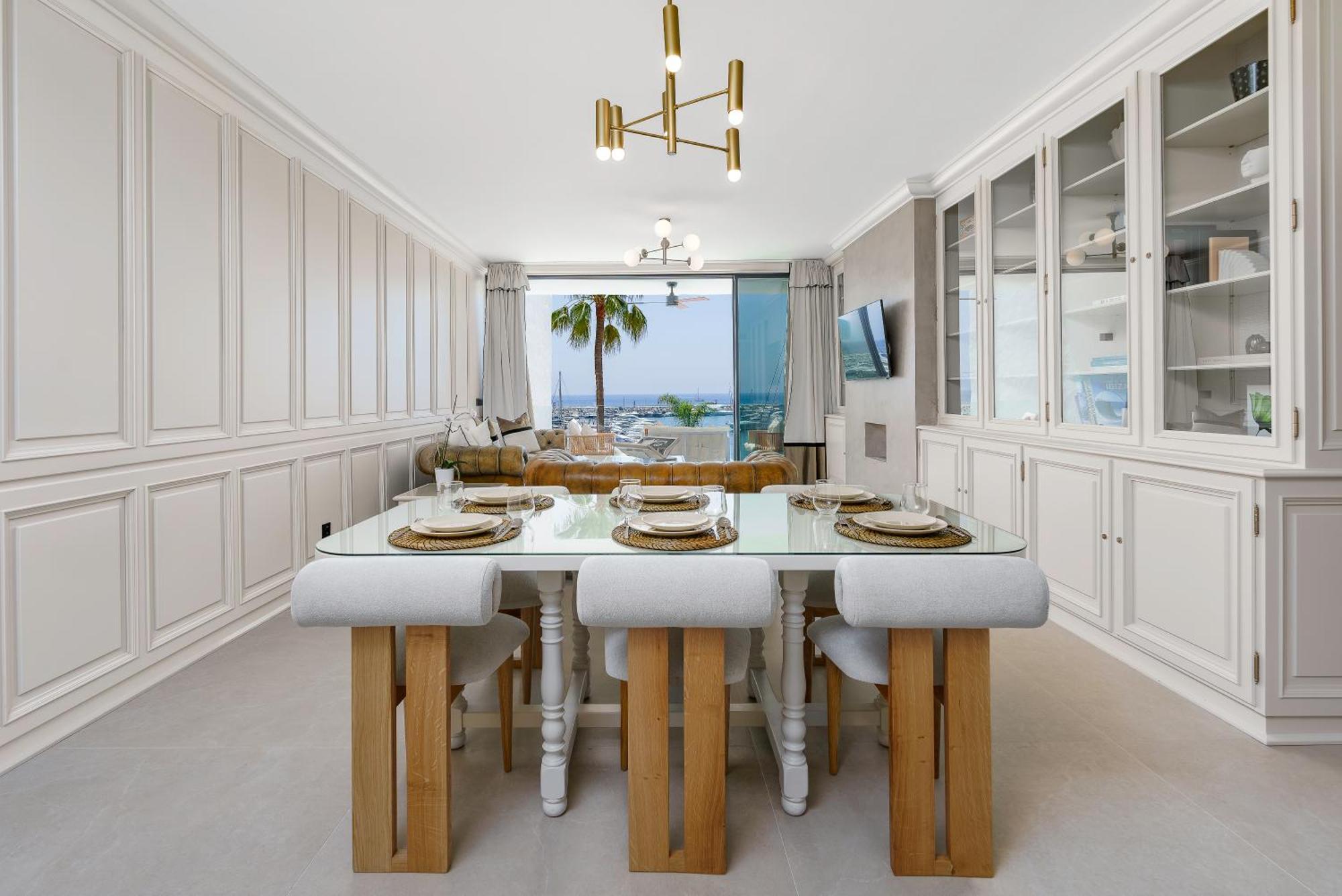 241 Puerto Banus Front Line Apartment