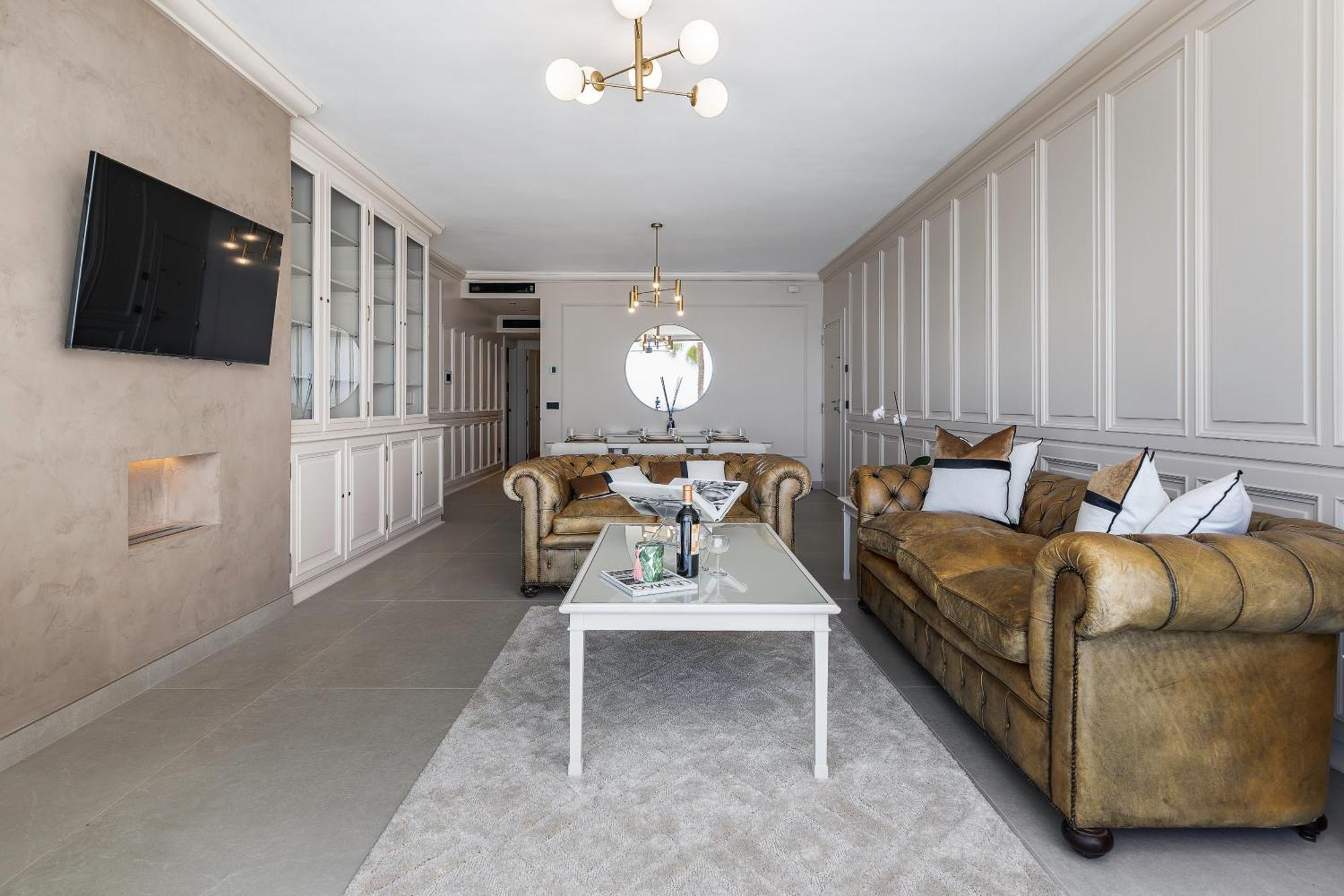 241 Puerto Banus Front Line Apartment *