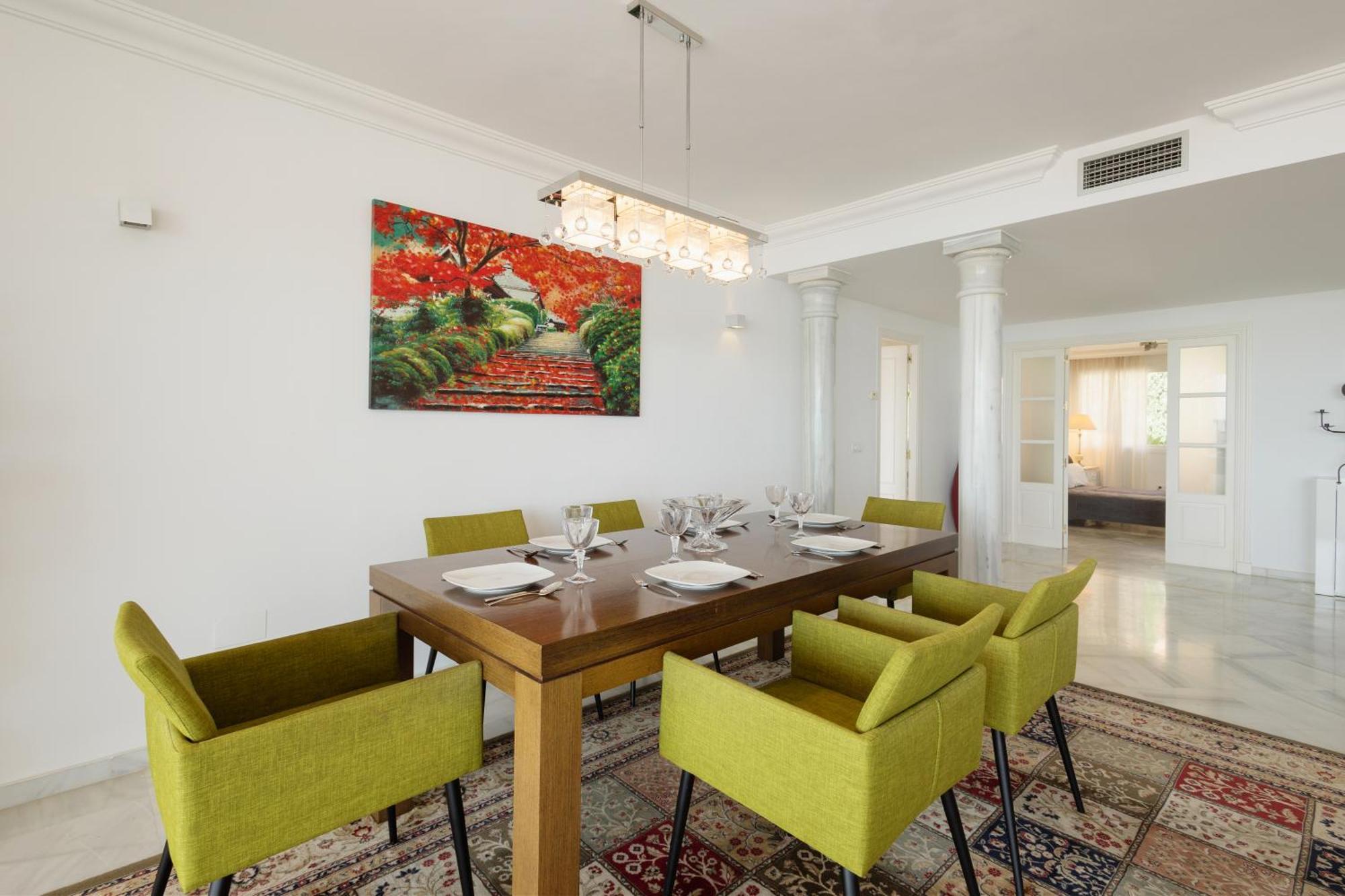 Appartement 4 Bedroom With Jacuzzi And Terrace With Panoramic Sea Views, In Nueva Andalucia, Marbella
