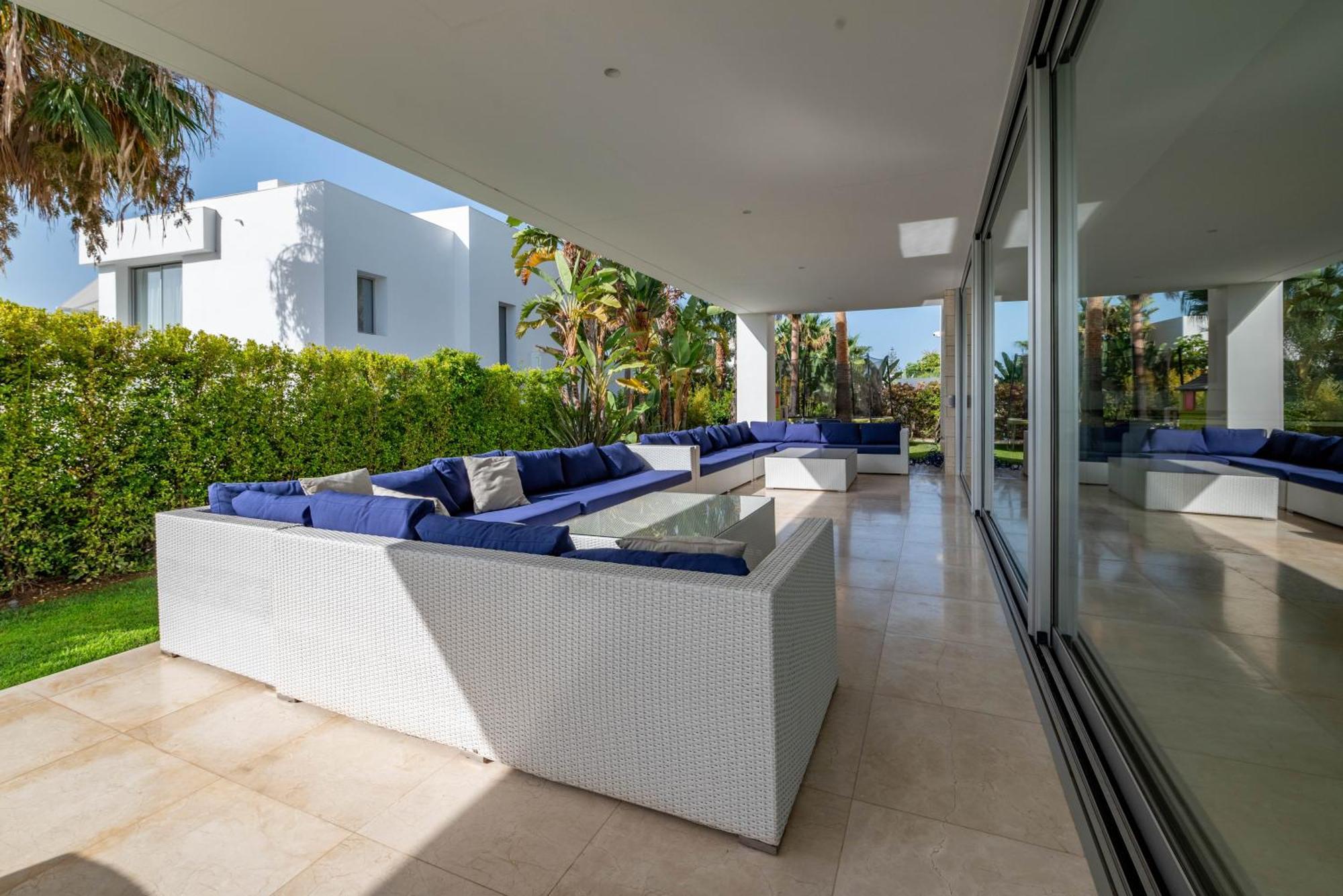 Moderna De Lujo En Alquiler Vacacional En Villa *