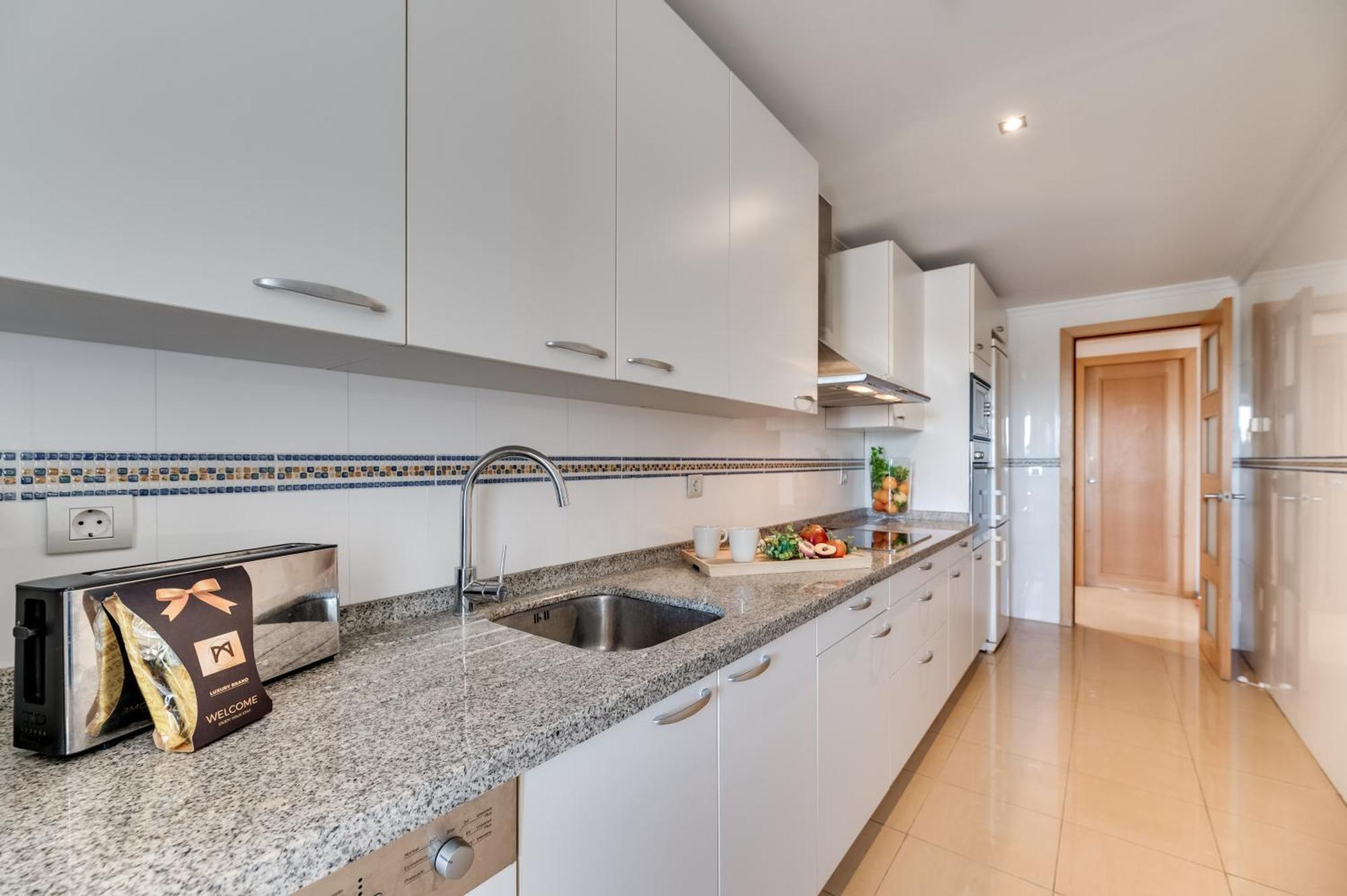 Apartamento Vacation I The Sunrise Golden Mile Flat, Next To Convention Center, Recently Refurbished, Prime Location, 300m To The